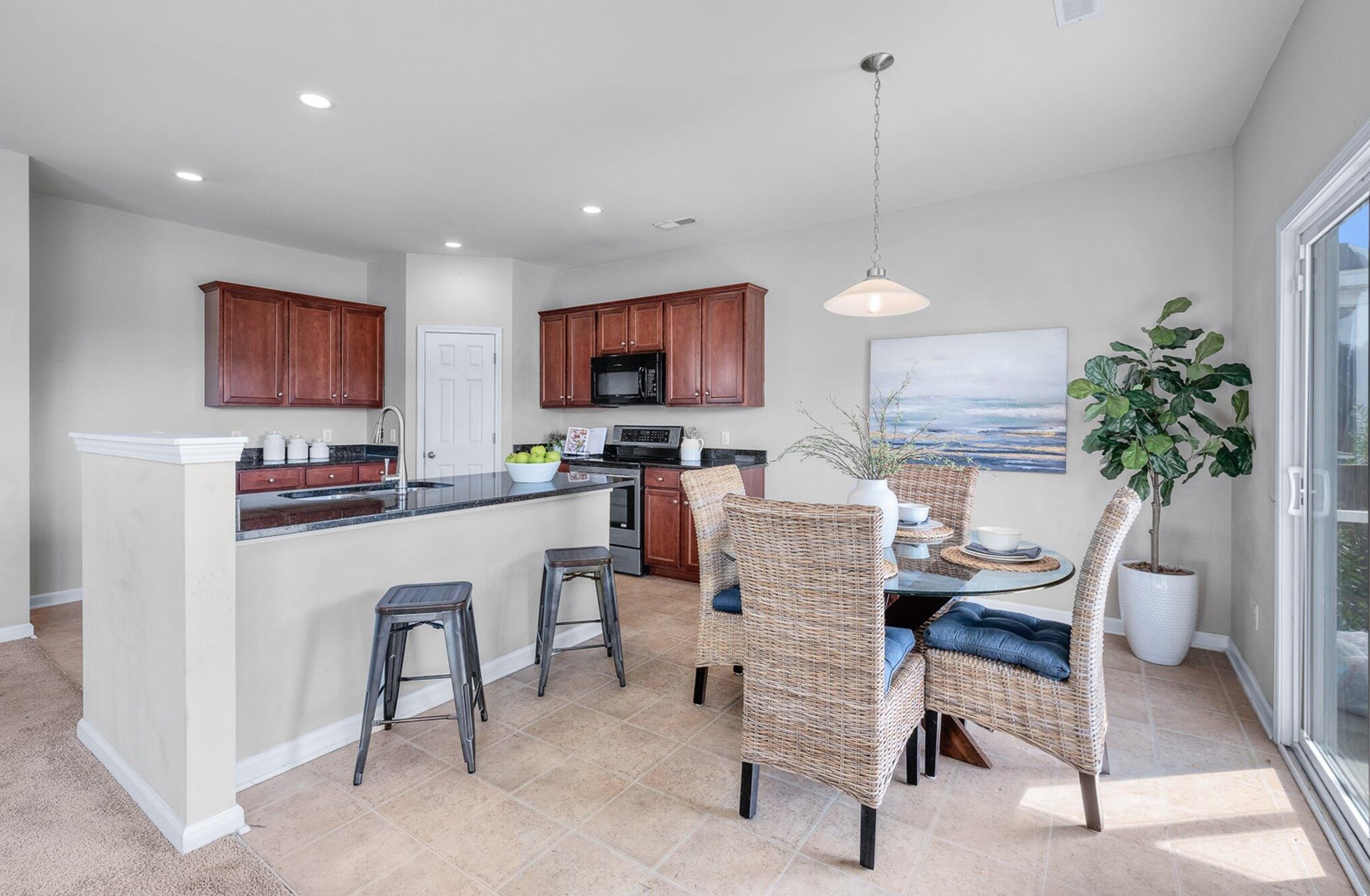 335 Peters Creek Dr, Summerville SC  29483-5341 exterior