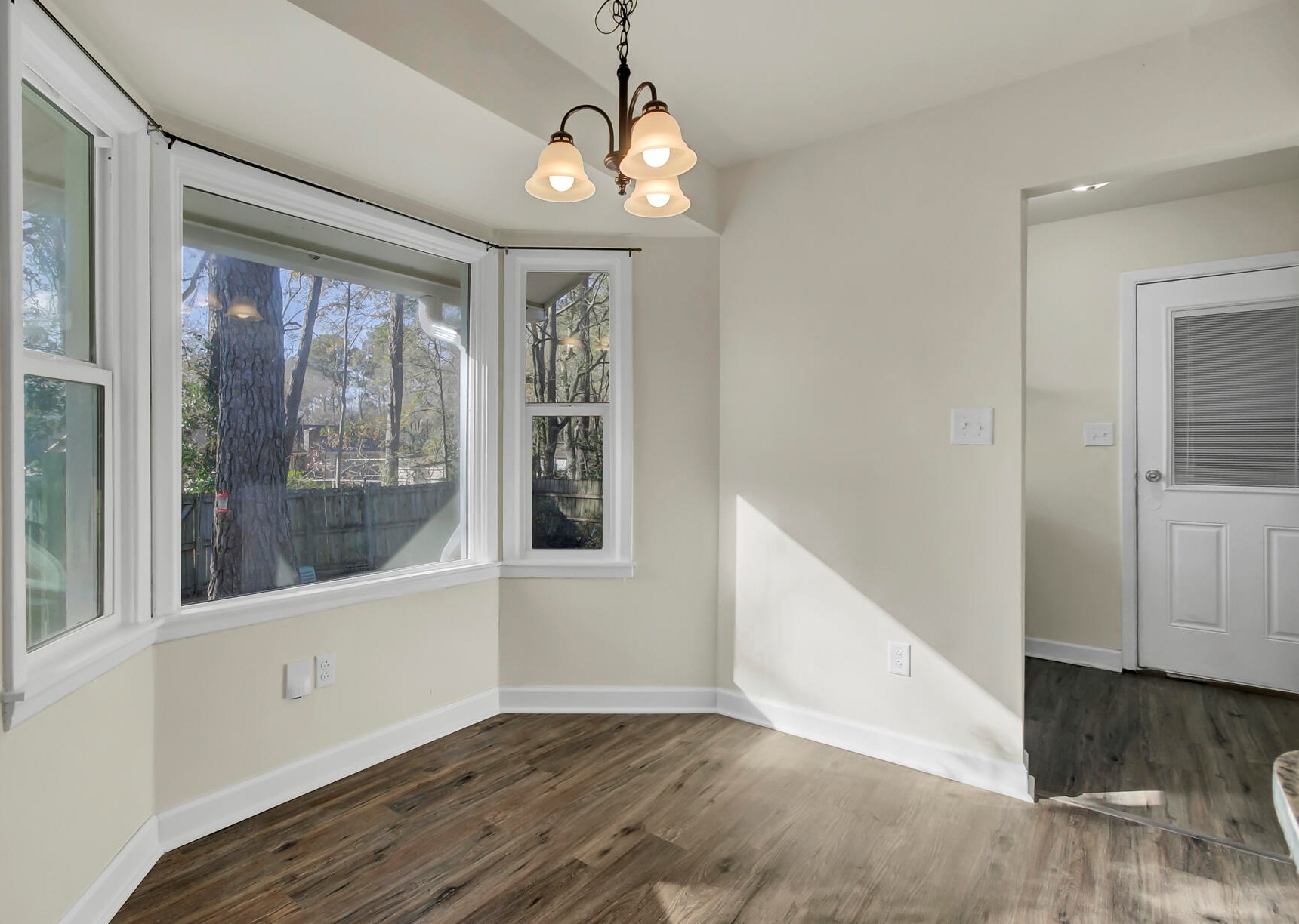 202 Pointer Dr, Summerville SC  29485-5126 exterior
