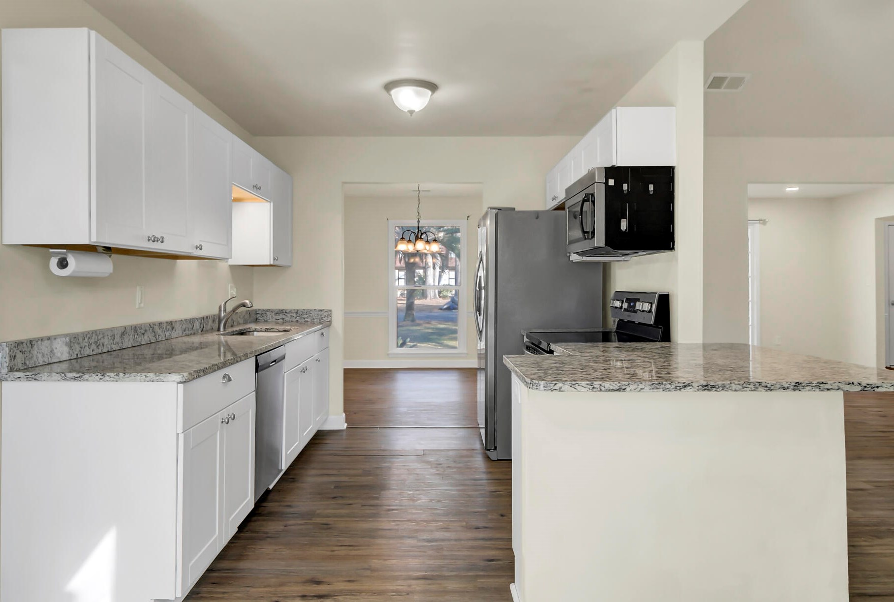 202 Pointer Dr, Summerville SC  29485-5126 exterior