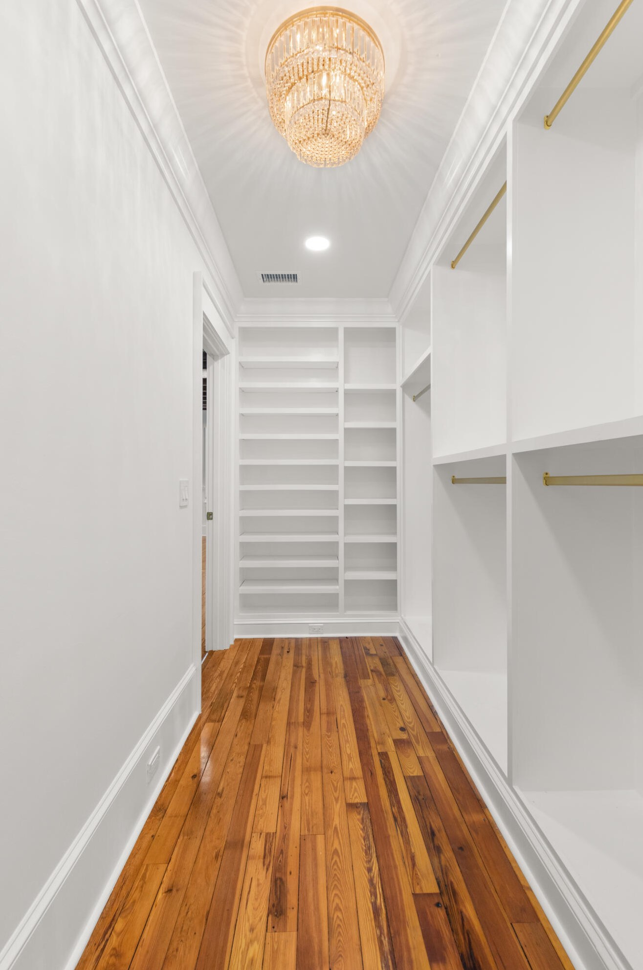 327 Sumter St, Charleston SC  29403-4612 exterior