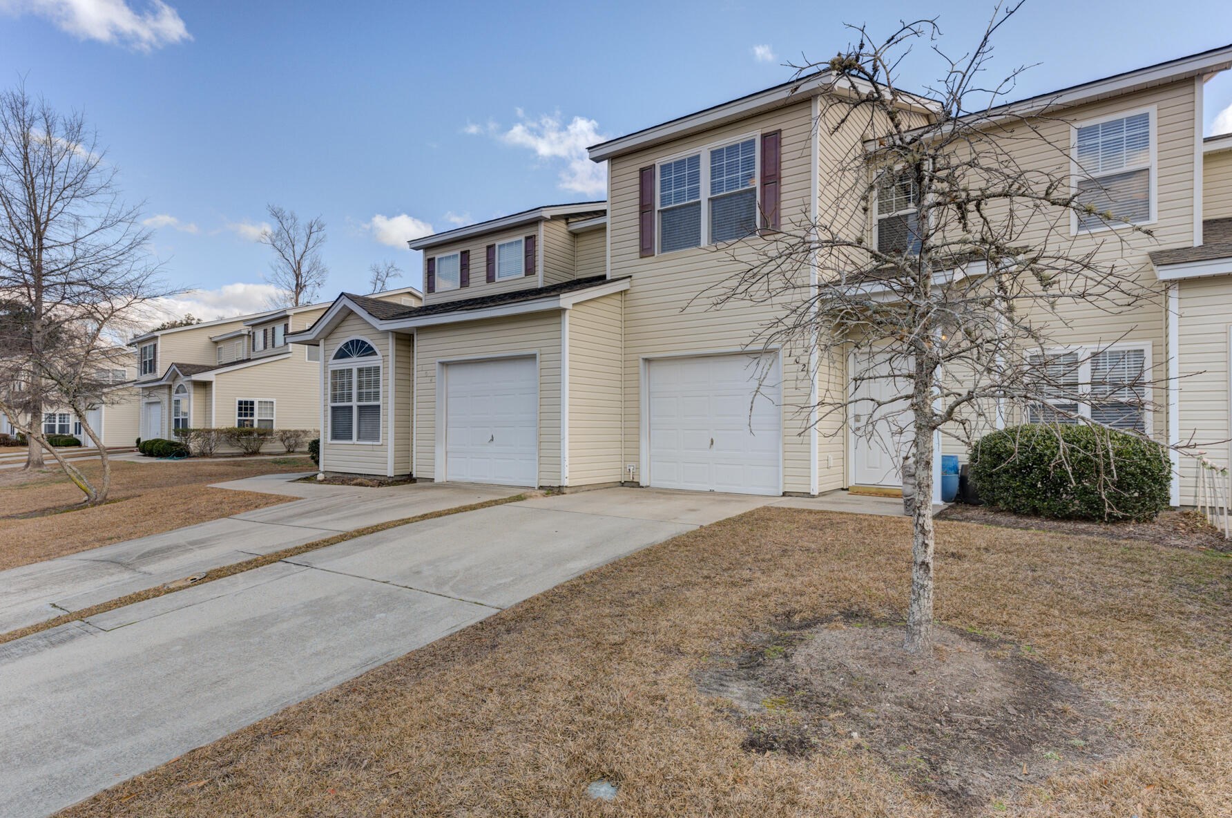 102 Spanish Oaks Ln, Ladson, SC 29456