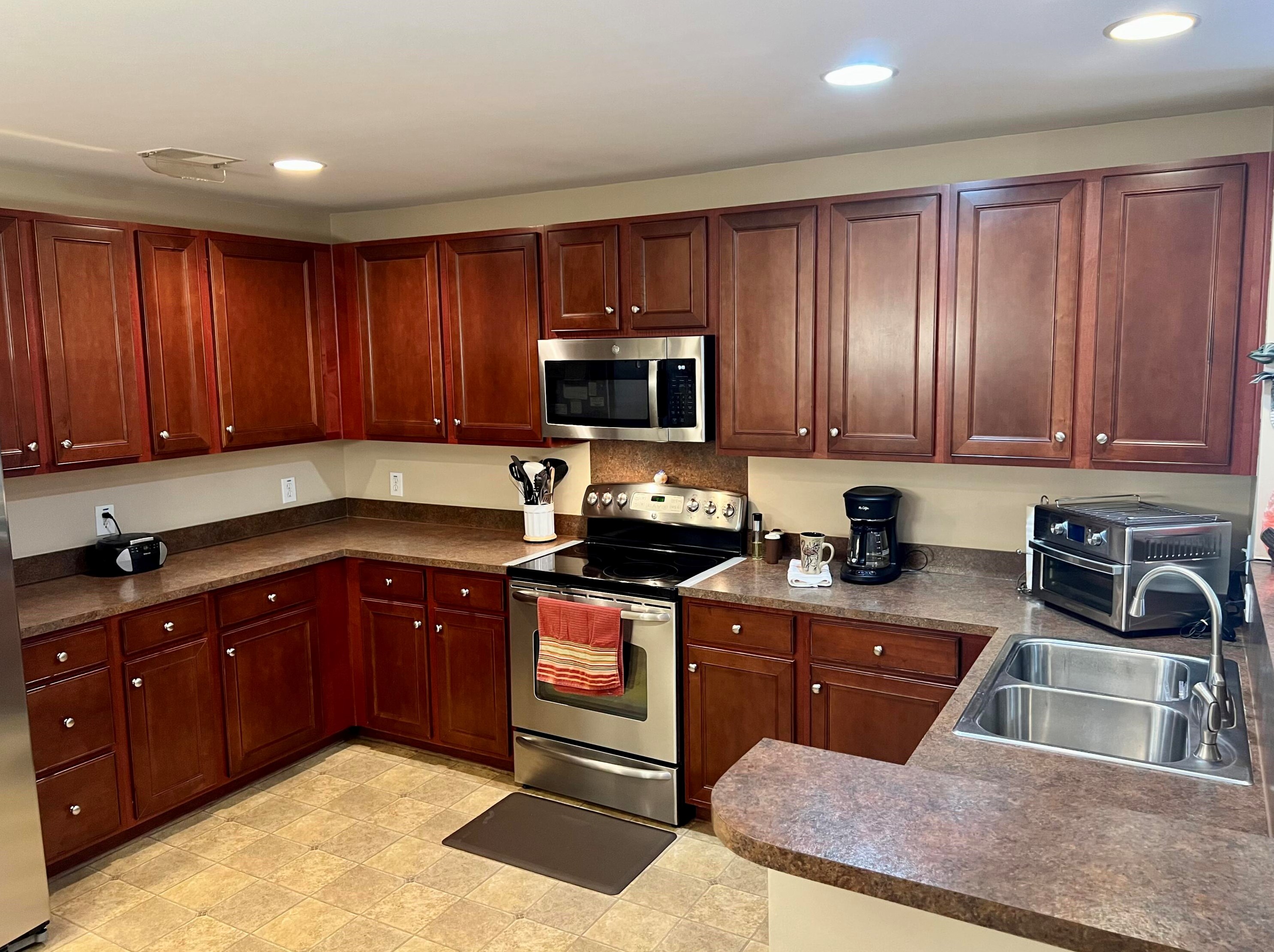 333 Briarbend Rd, Charleston SC  29445-7778 exterior