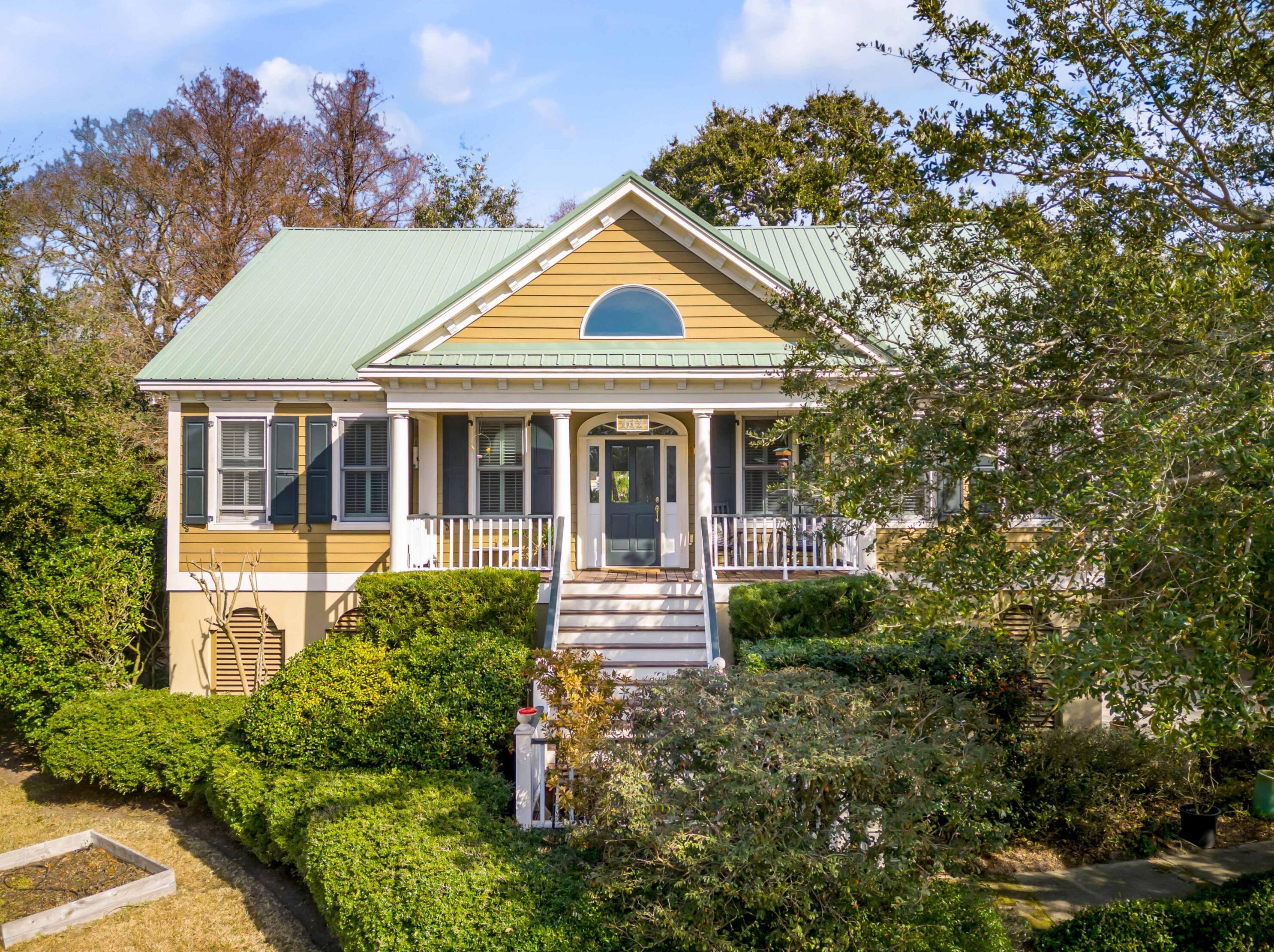 612 Royall Ave, Mount Pleasant, SC 29464