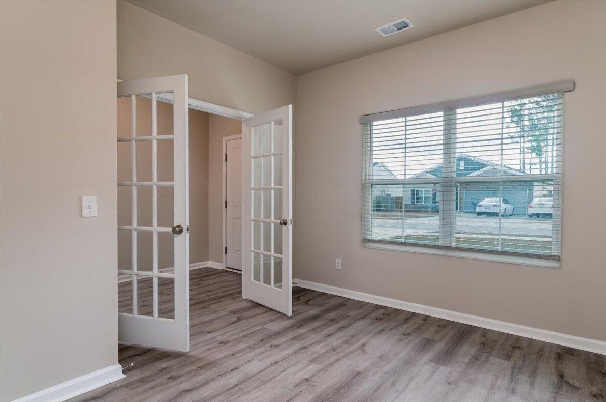 186 Hyrne Dr, Charleston SC  29445-7331 exterior