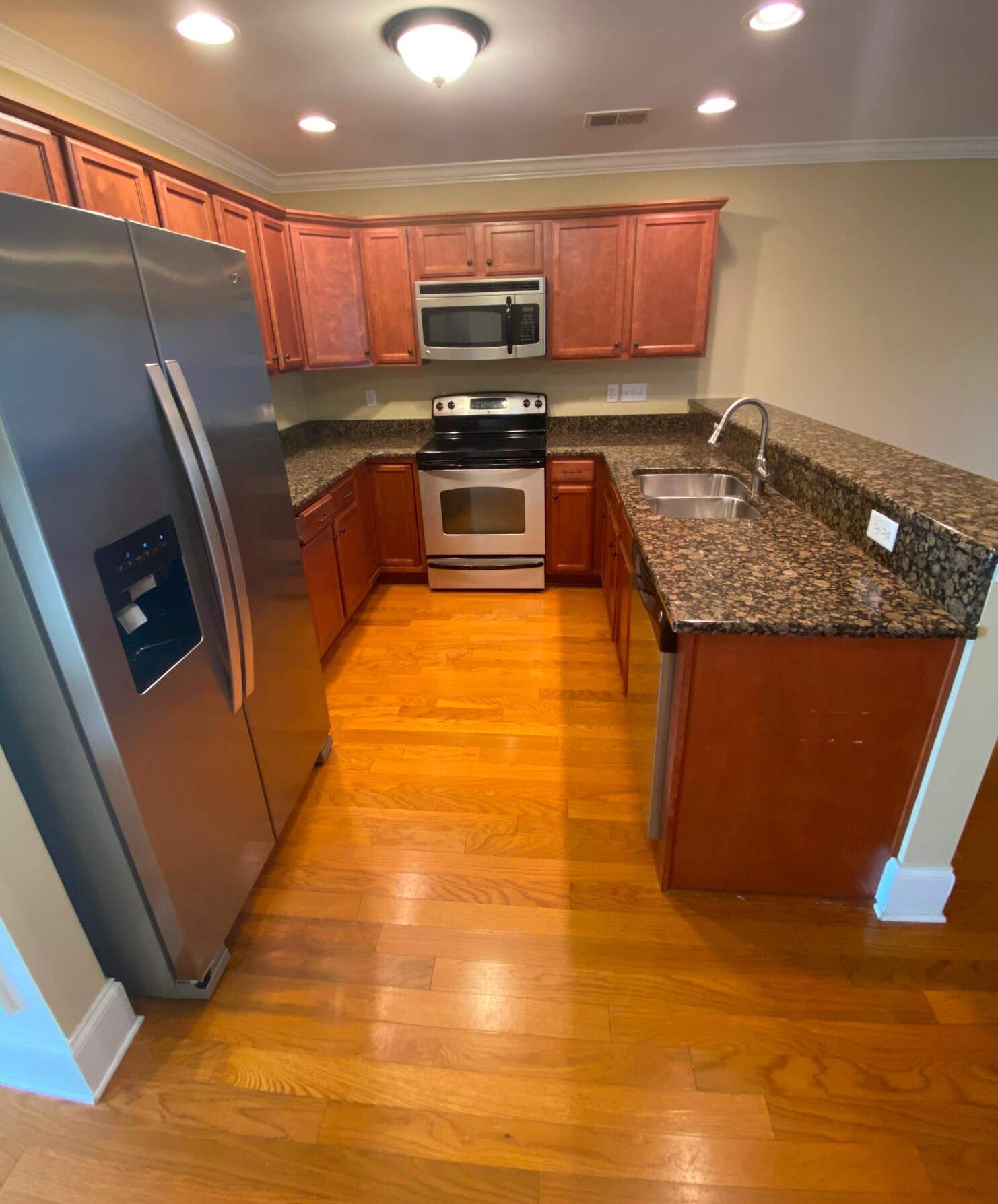 2924 Emma Ln, Mount Pleasant, SC 29466