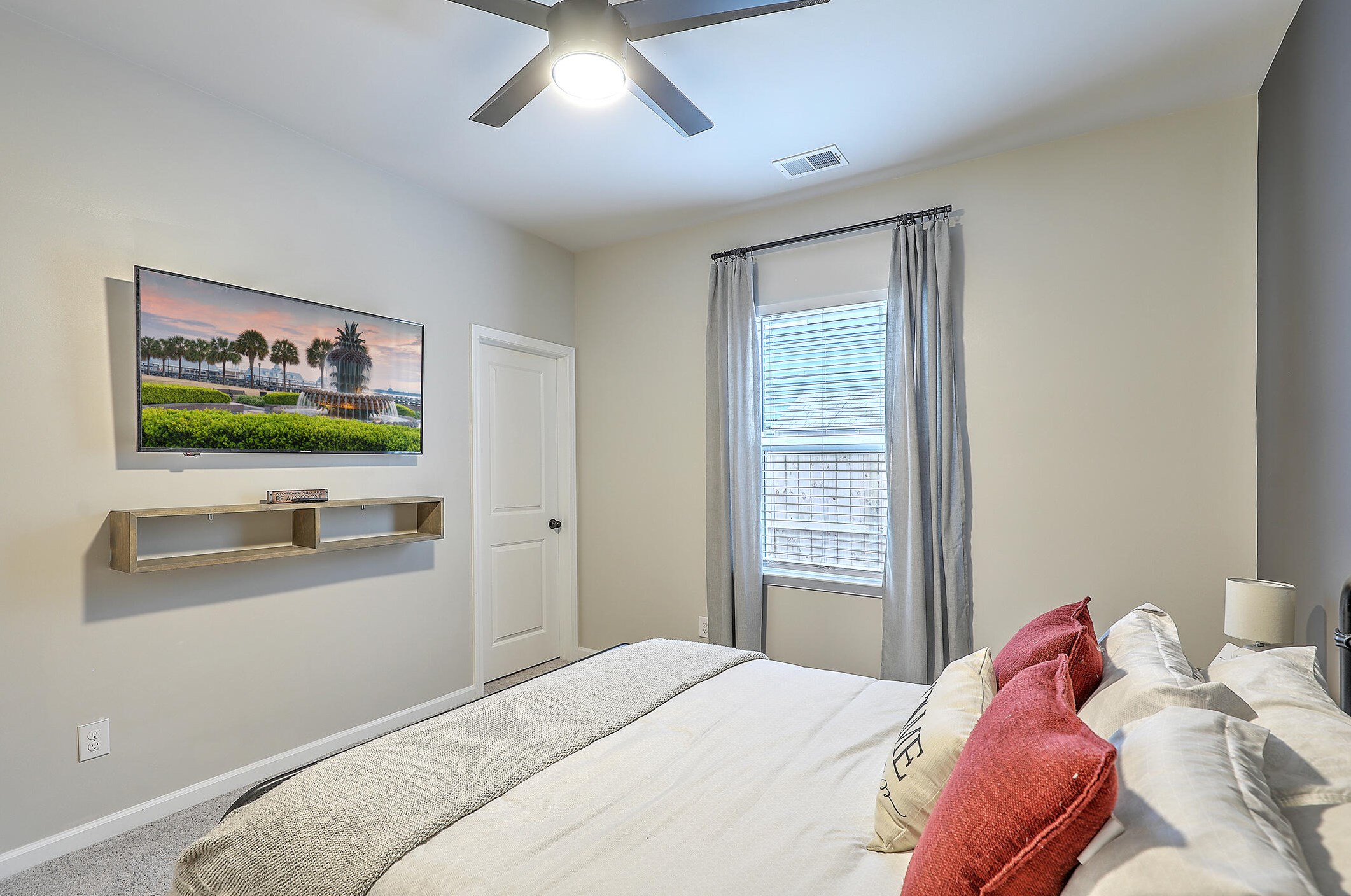 567 Abigail St, Moncks Corner SC  29461 exterior