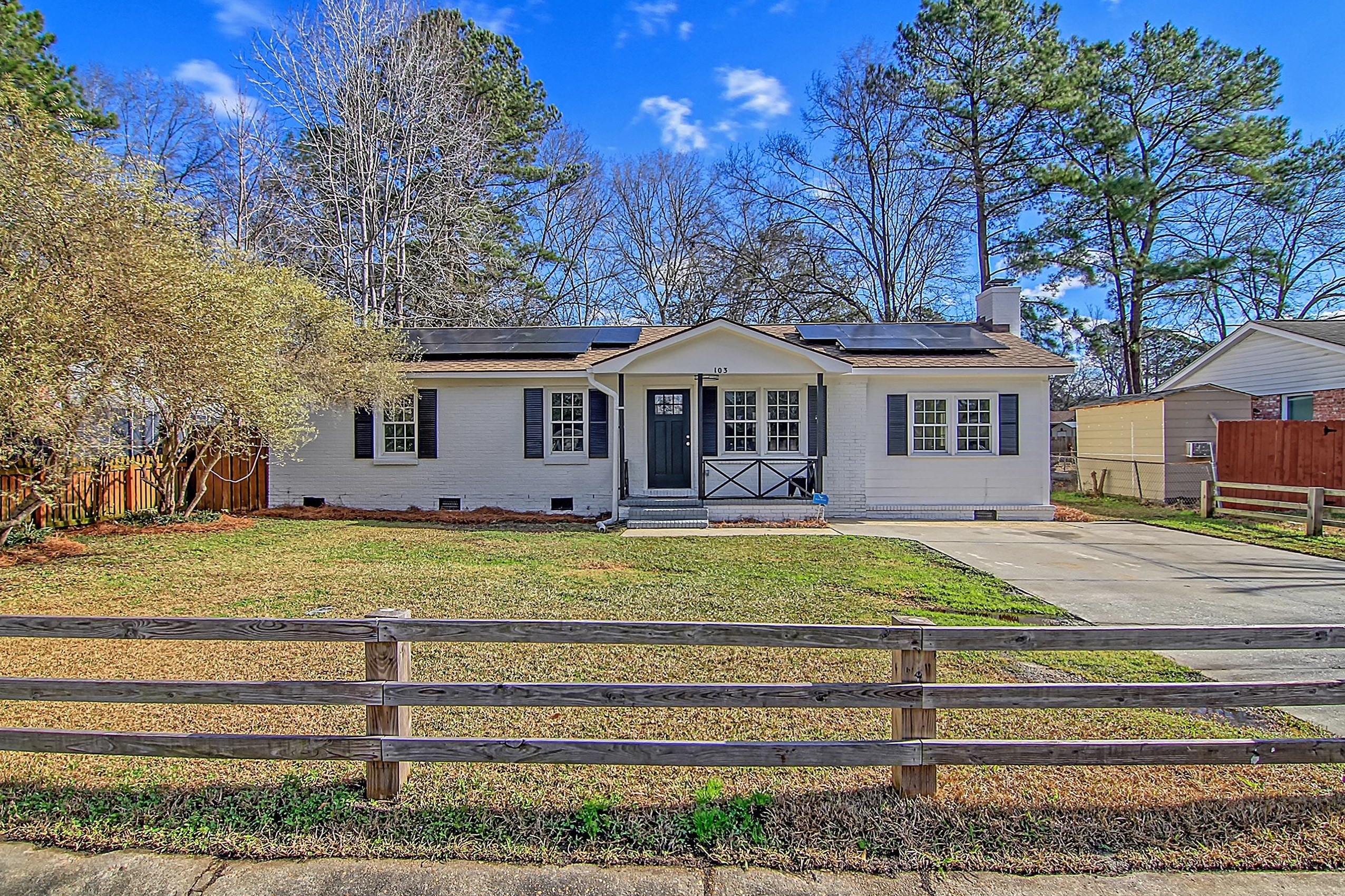 103 Pine Forest Blvd, Summerville, SC 29483-2880