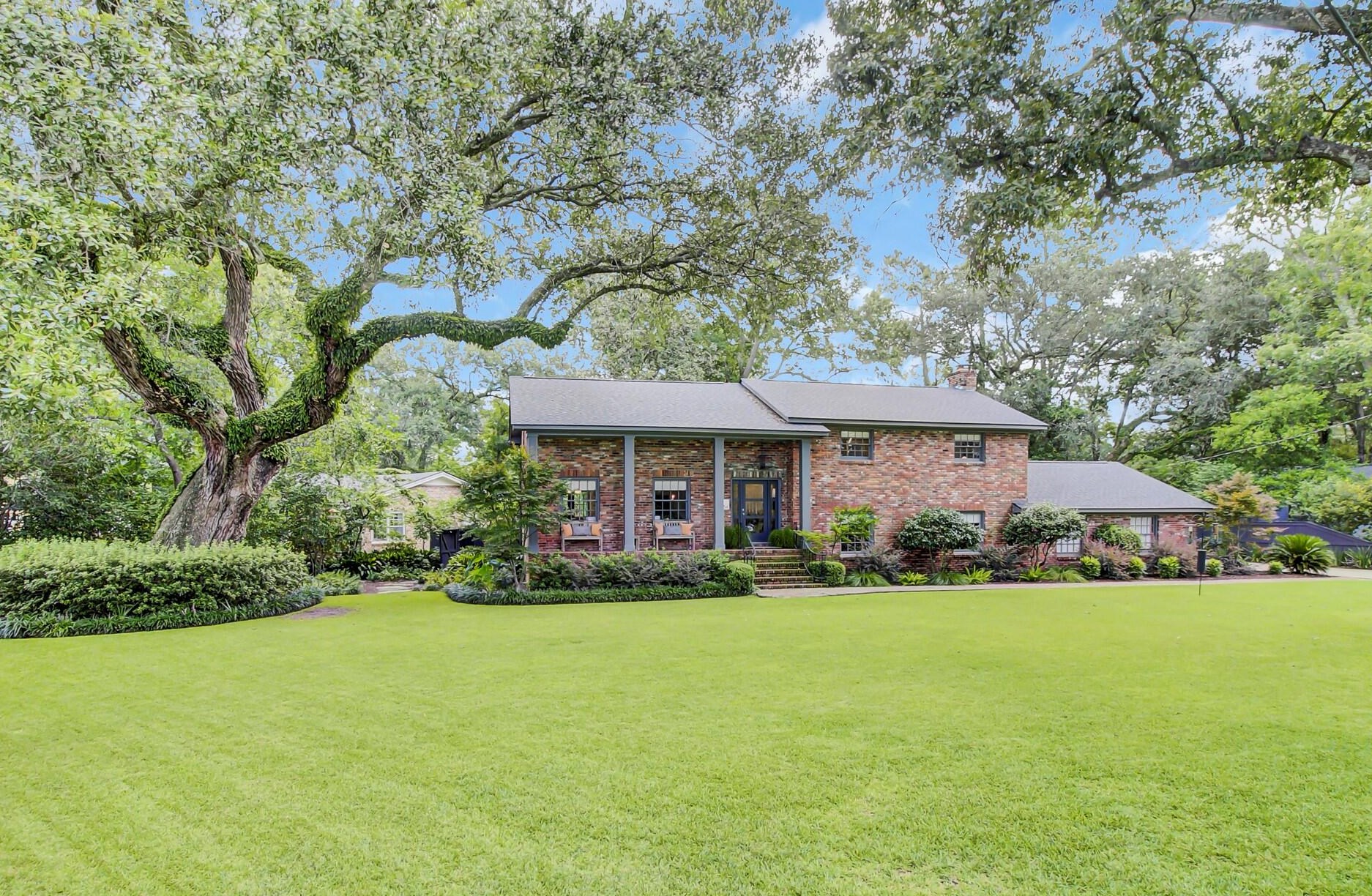 1954 Westminster Rd, Charleston, SC 29407-3331
