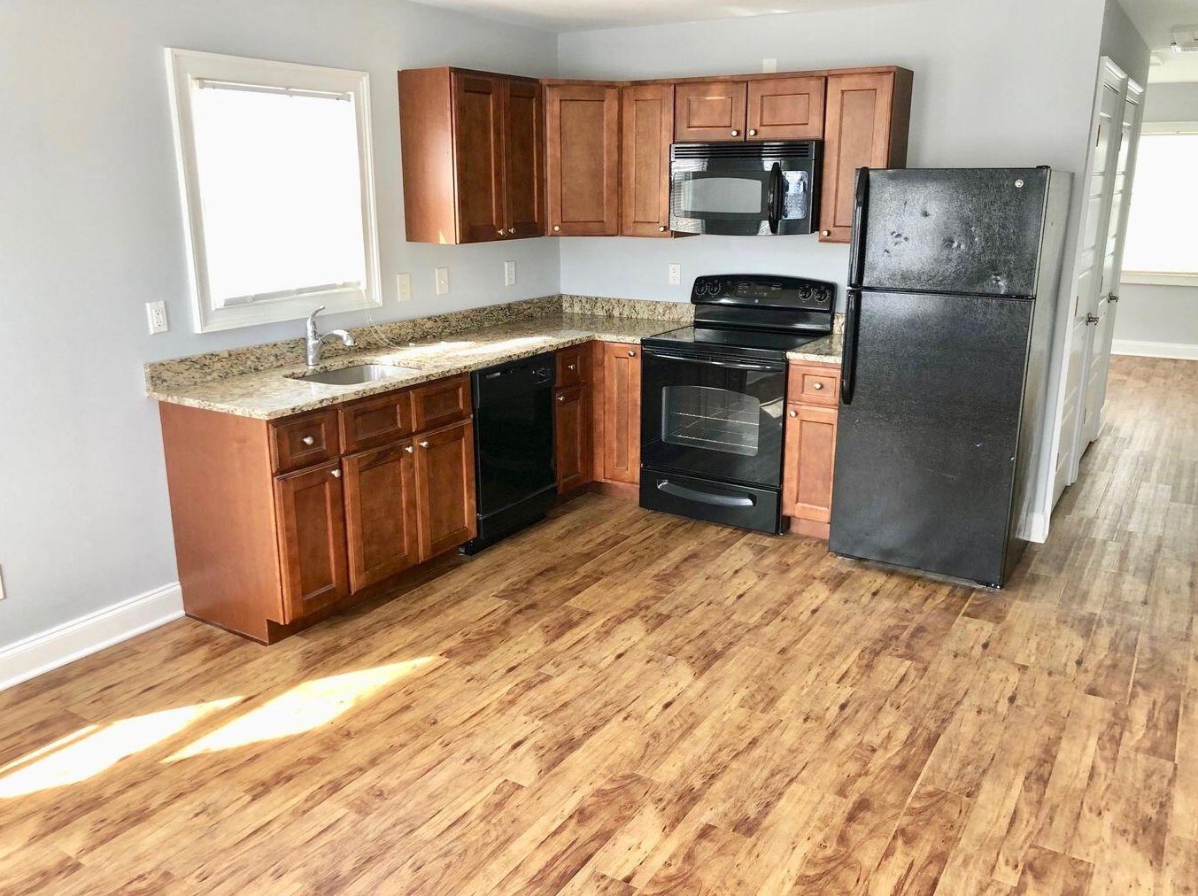 16 Cannon St Apt 205, Charleston, SC 29403