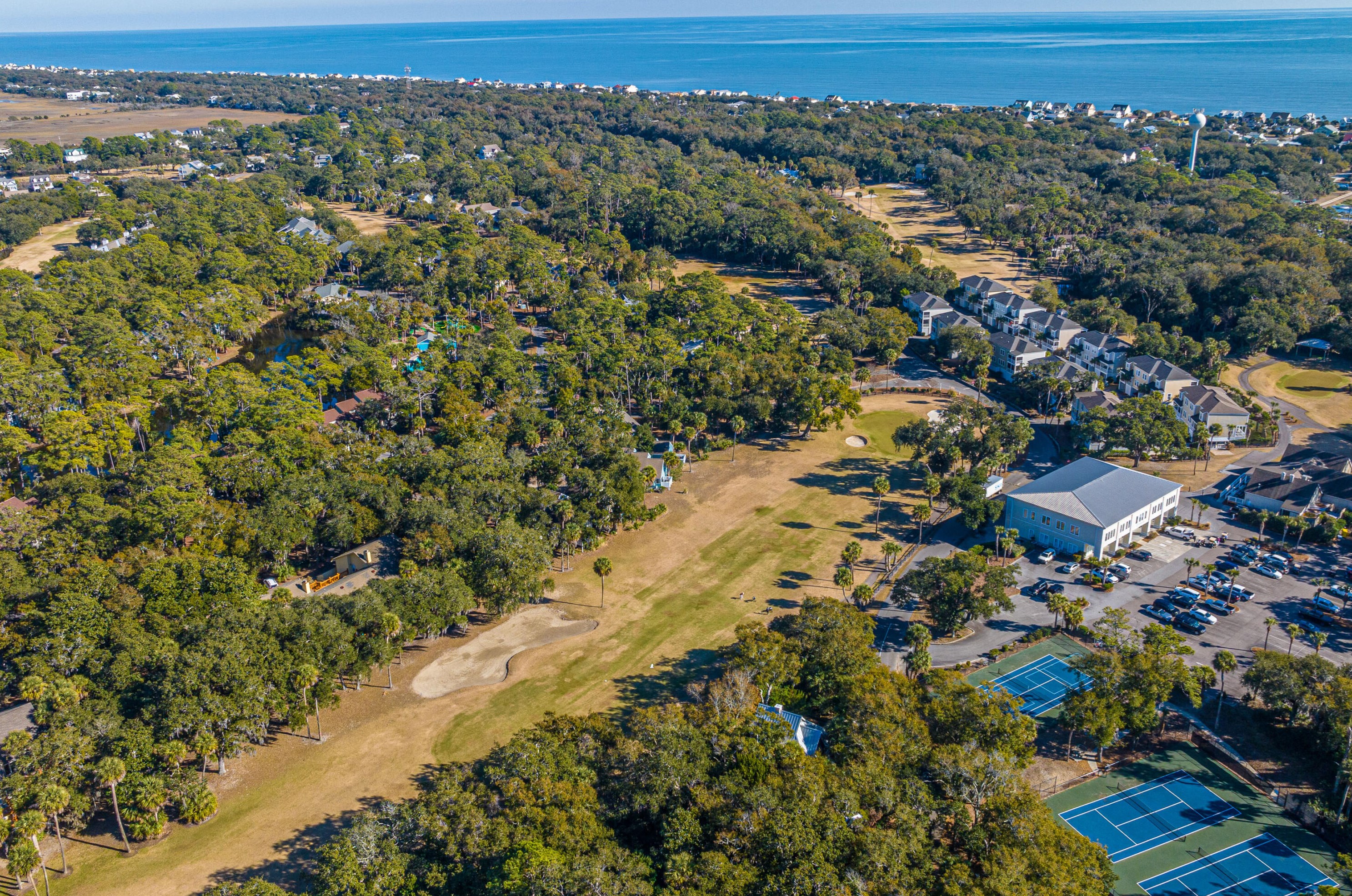 898 Fairway Dr, Edisto SC  29438-3647 exterior