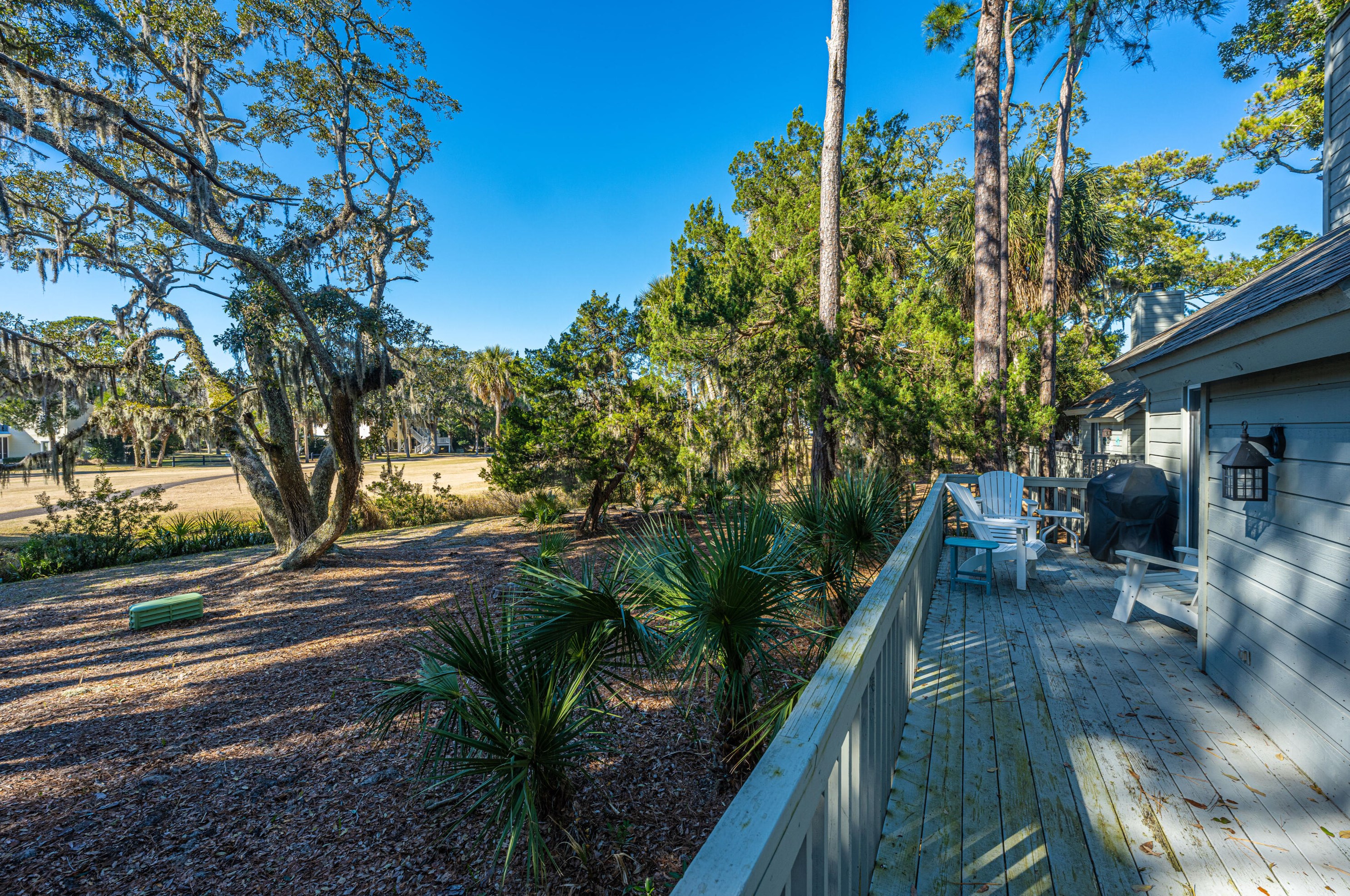 898 Fairway Dr, Edisto SC  29438-3647 exterior