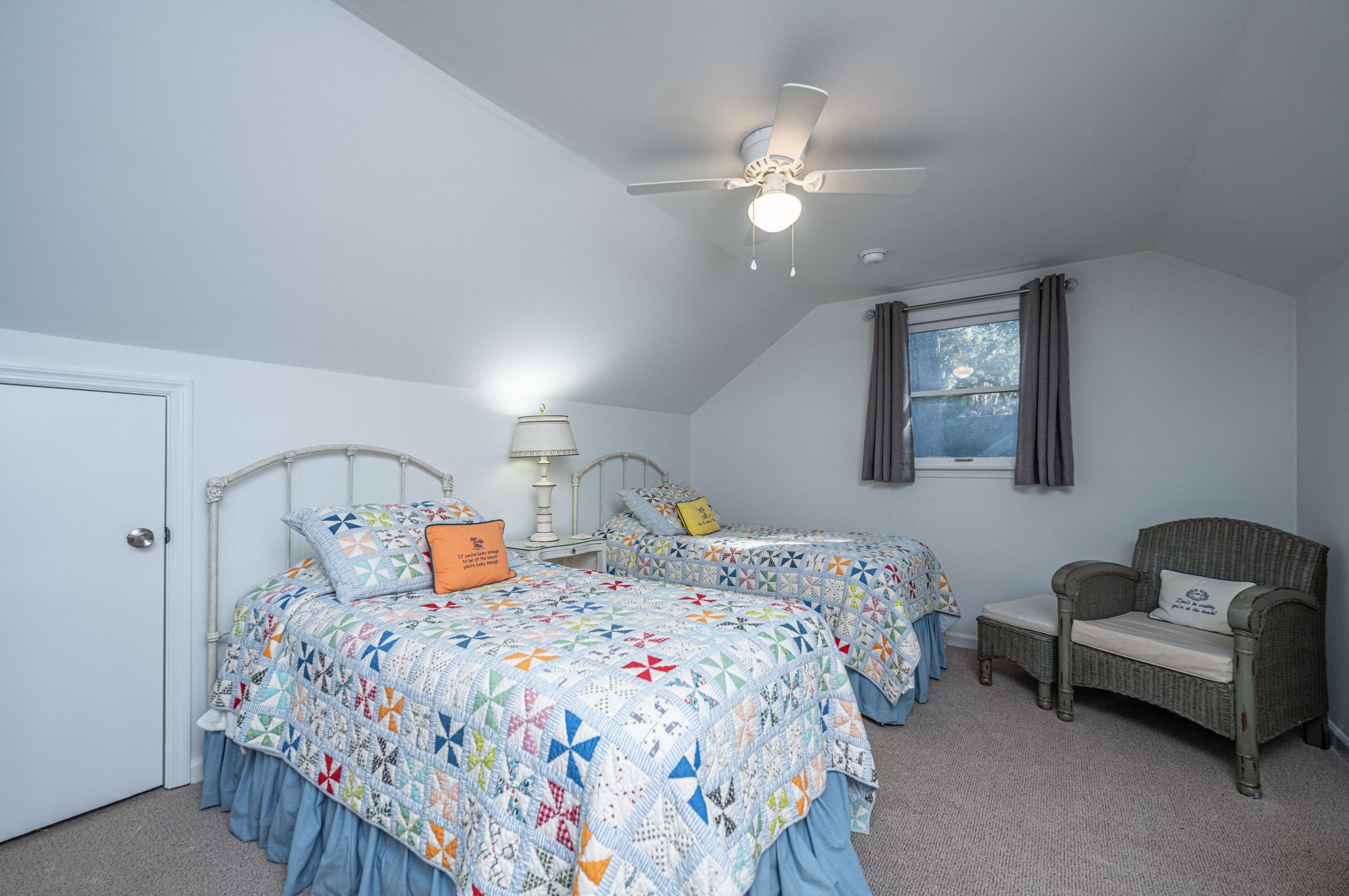 898 Fairway Dr, Edisto SC  29438-3647 exterior