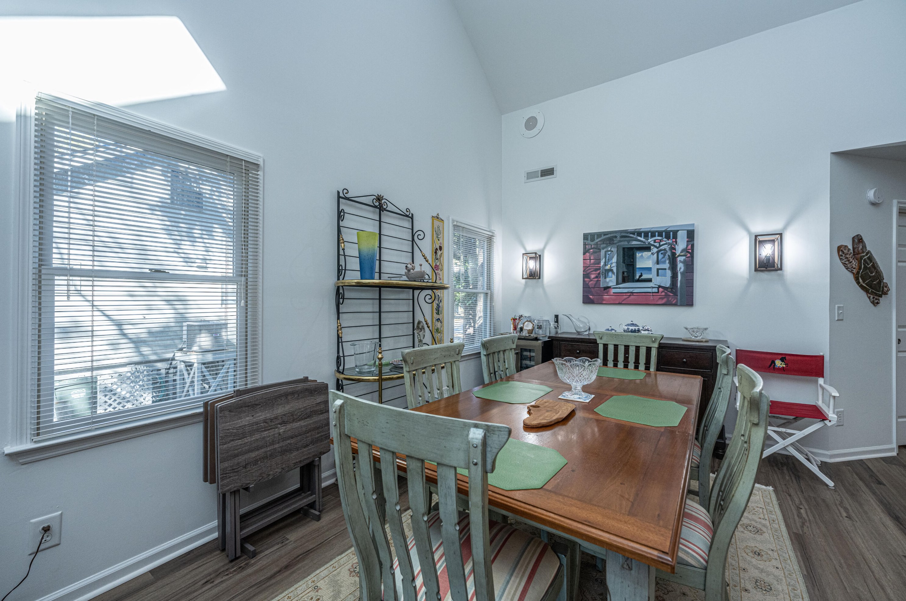 898 Fairway Dr, Edisto SC  29438-3647 exterior
