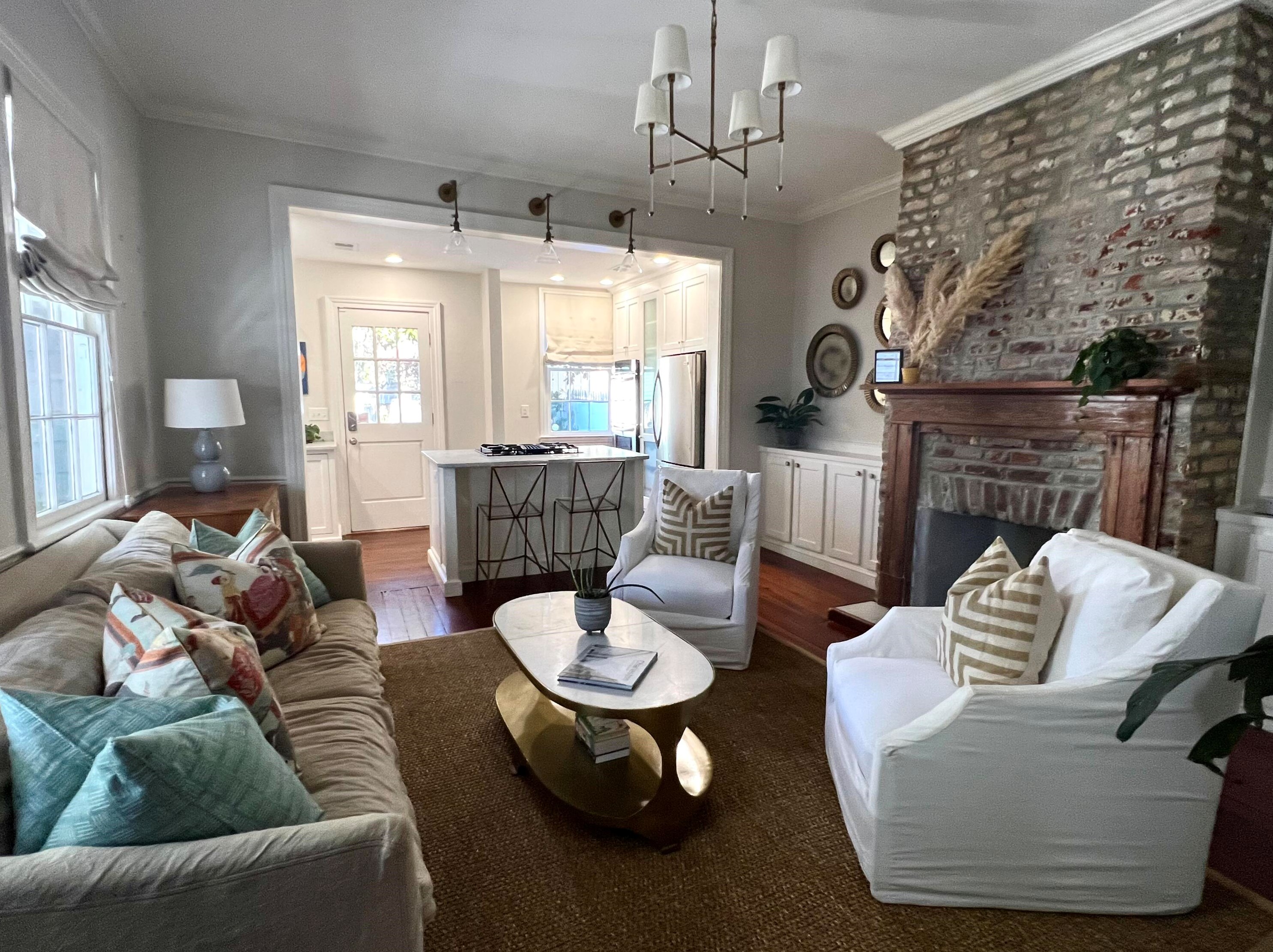 56 Radcliffe St, Charleston SC  29403-6276 exterior