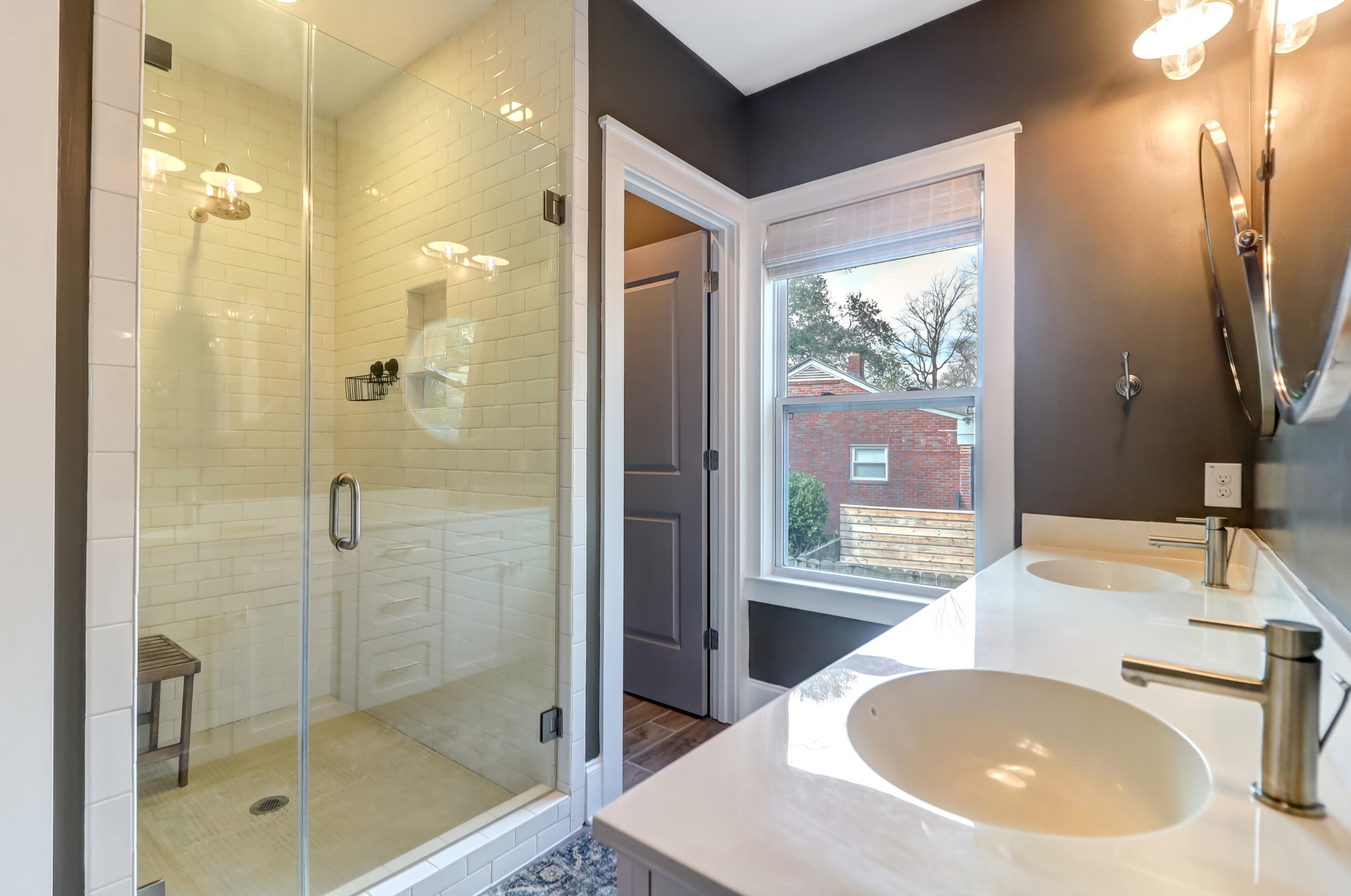 5304 Hartford Cir, Charleston SC  29405-4122 exterior