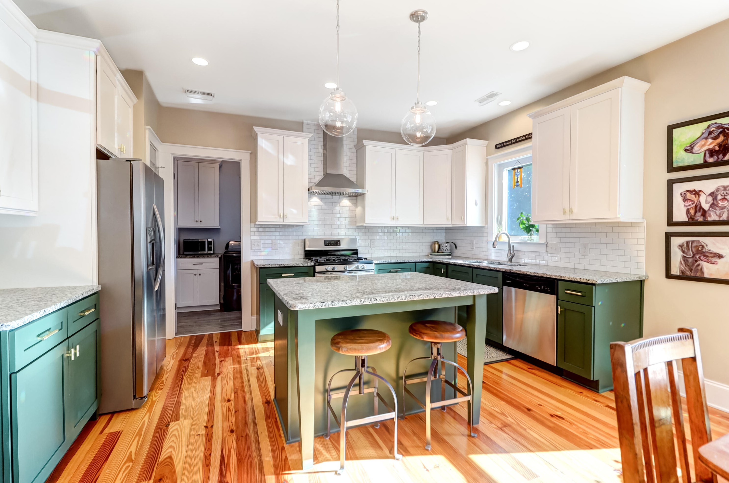 5304 Hartford Cir, Charleston SC  29405-4122 exterior