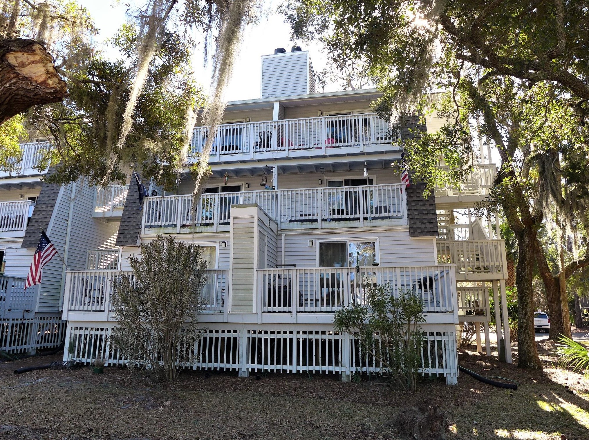 251 Driftwood Ln, Edisto, SC 29438-3625
