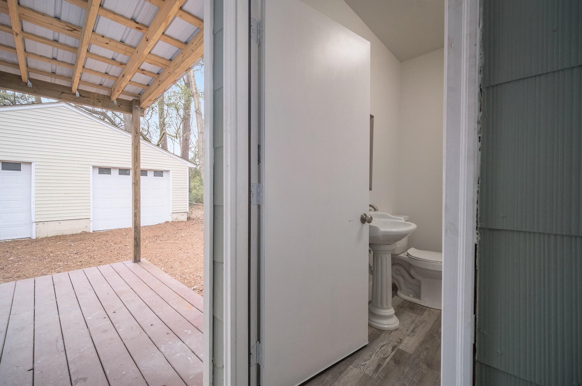 2471 Lantern St, Charleston SC  29414-4819 exterior