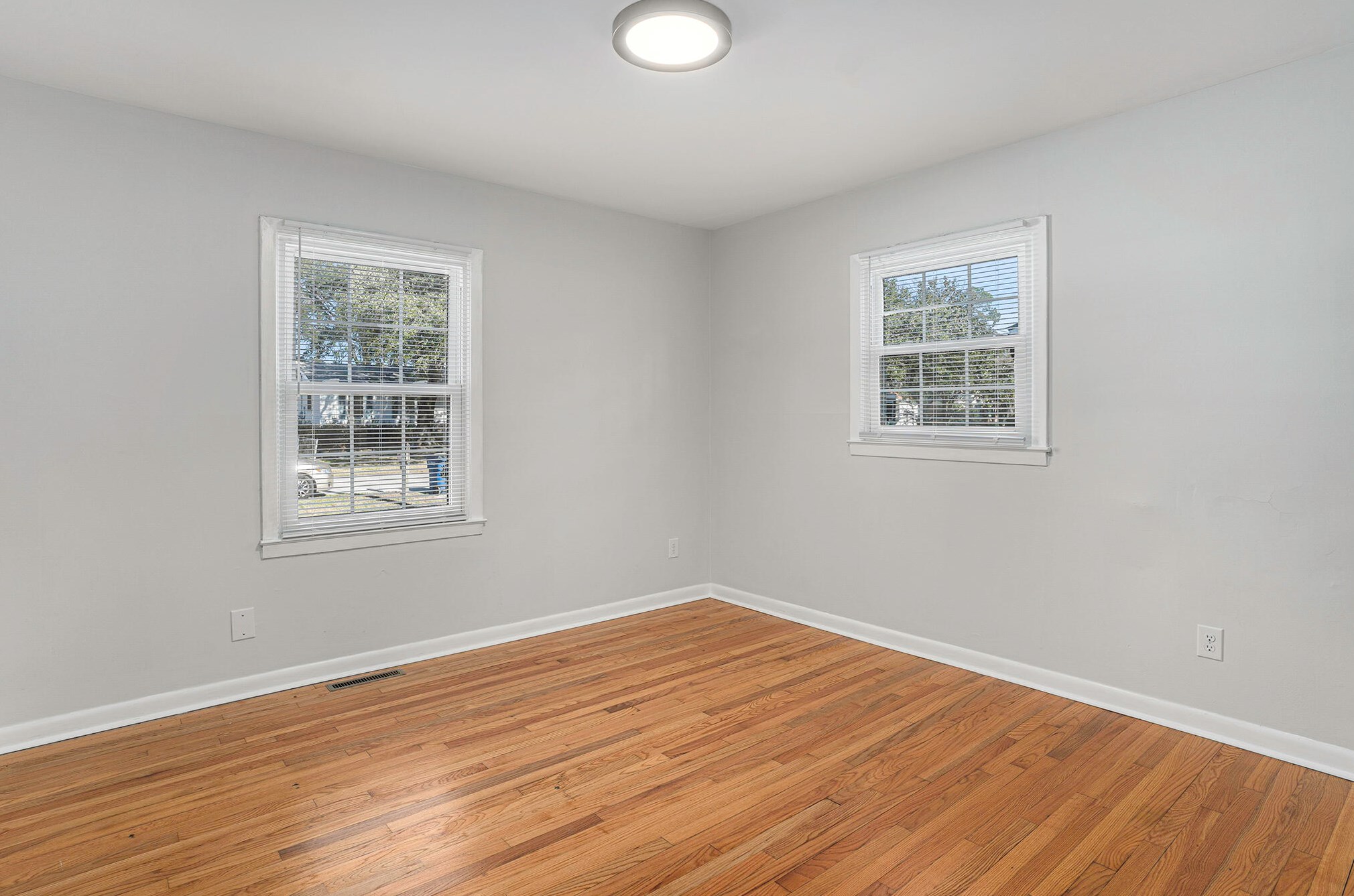 2471 Lantern St, Charleston SC  29414-4819 exterior