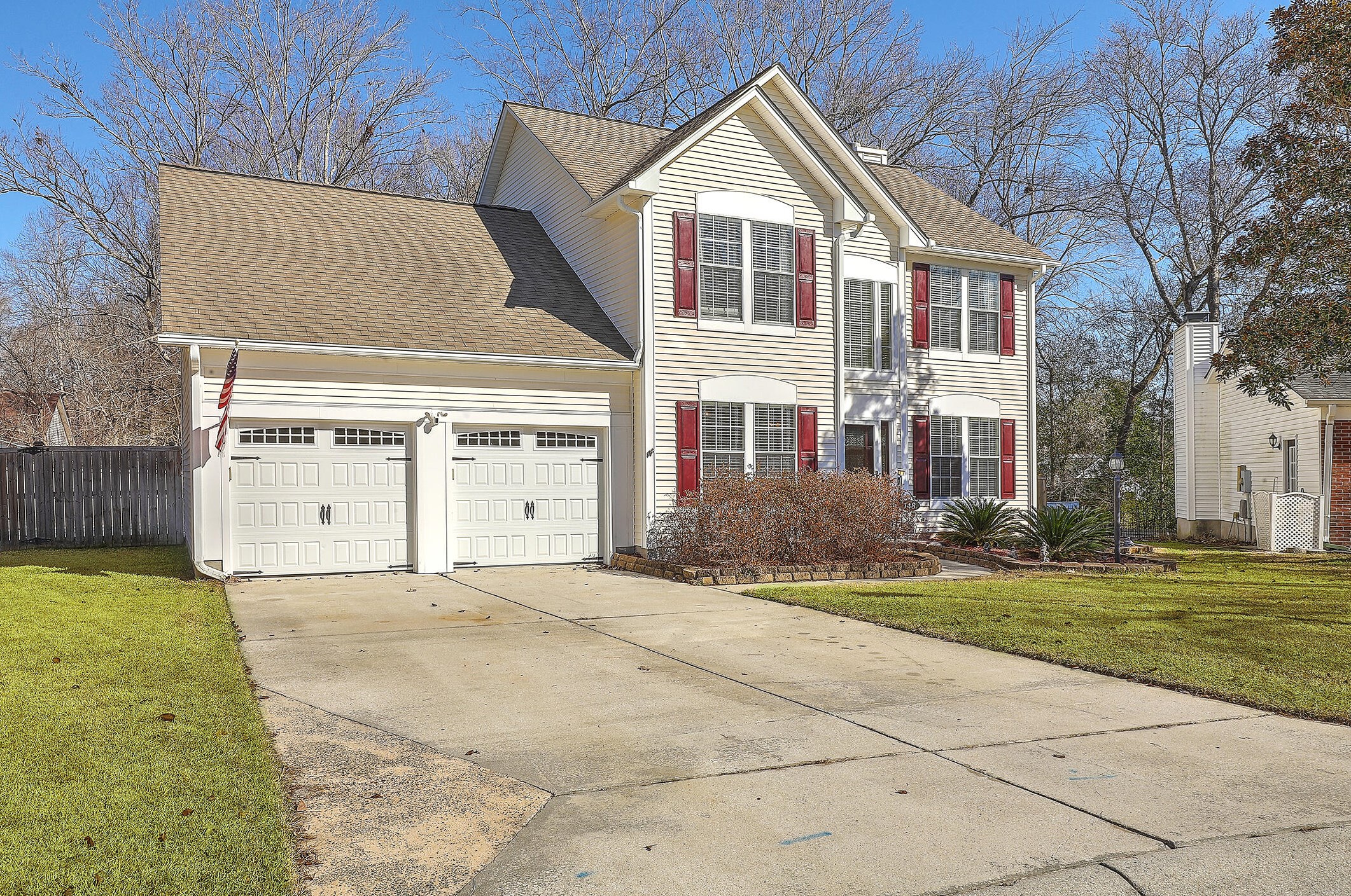 148 Whaler Rd, Summerville, SC 29485-8372