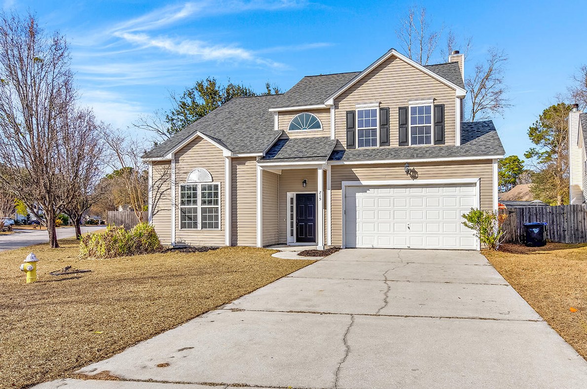 215 Evesham Dr, Summerville SC  29485-5848 exterior