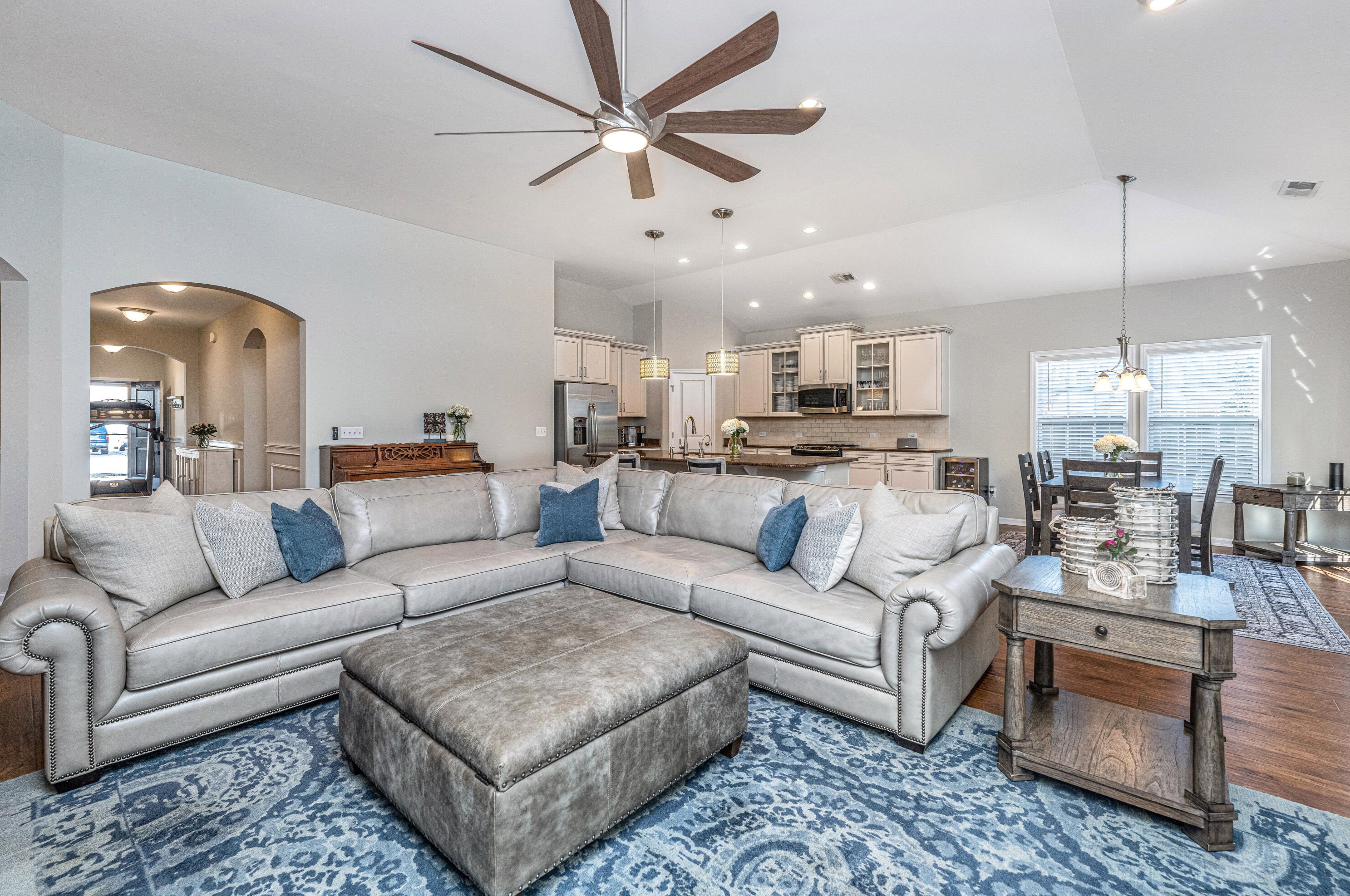 5459 Kings River Dr, Charleston SC  29420-7472 exterior