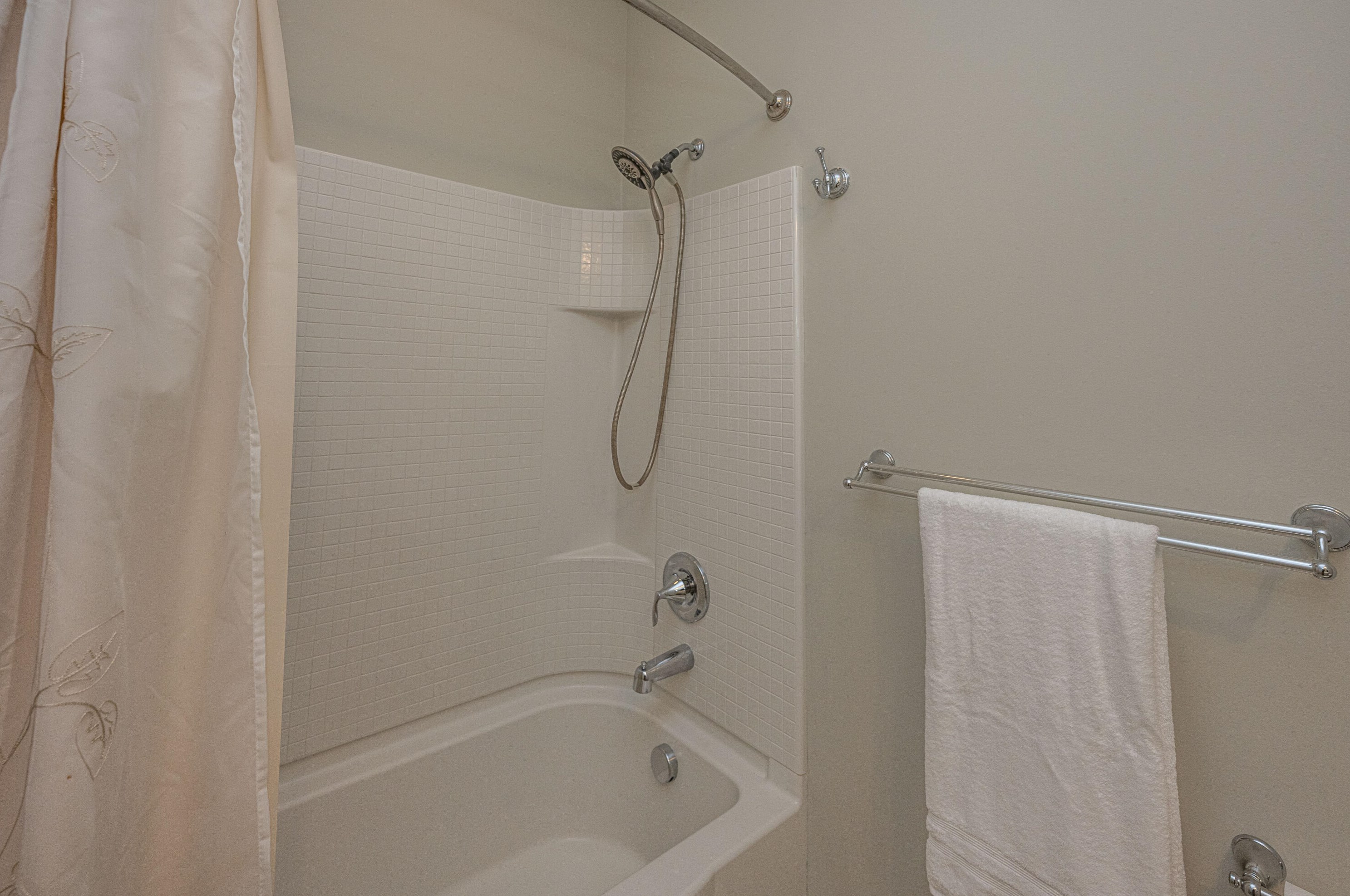 5459 Kings River Dr, Charleston SC  29420-7472 exterior