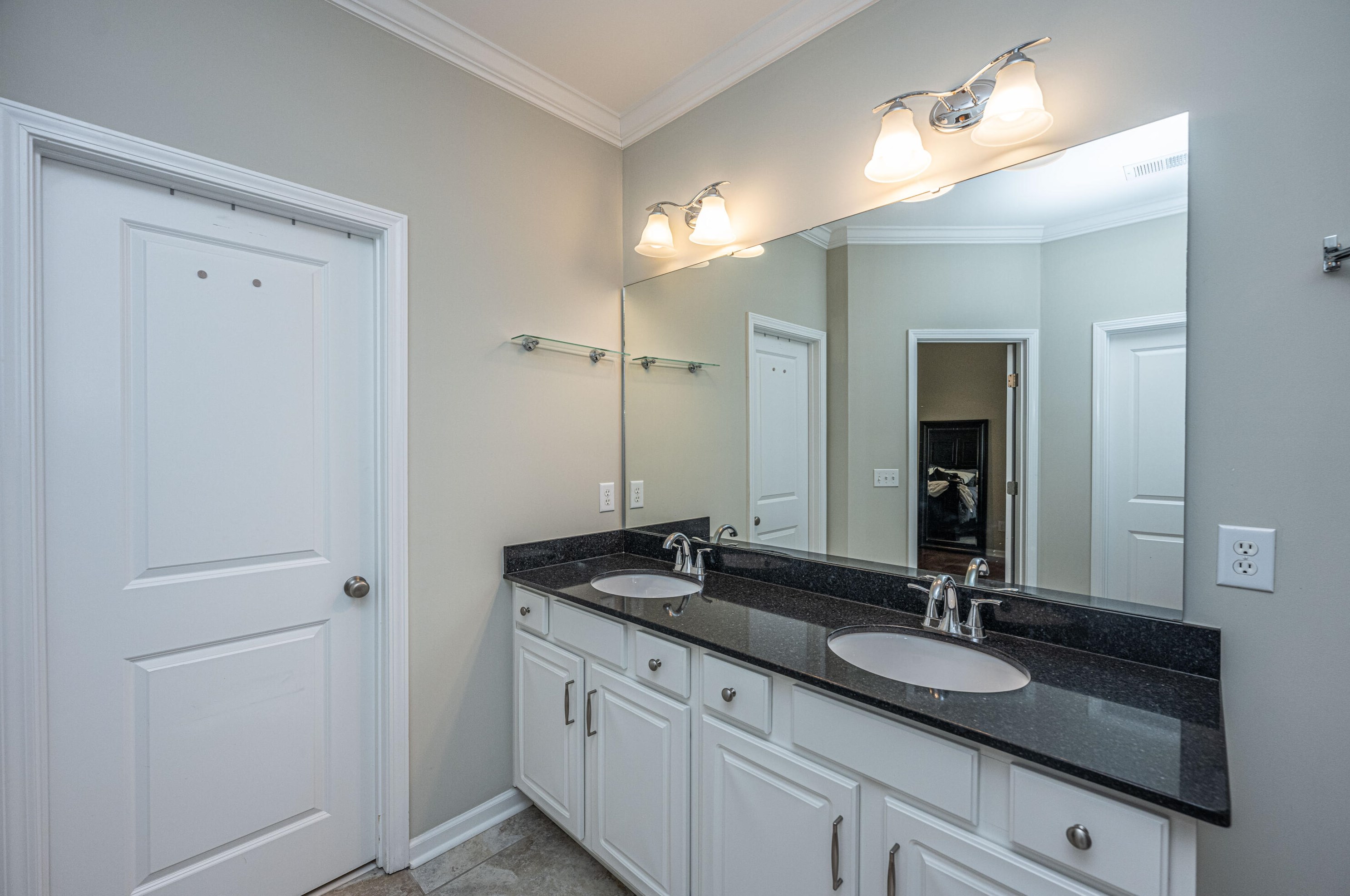 5459 Kings River Dr, Charleston SC  29420-7472 exterior