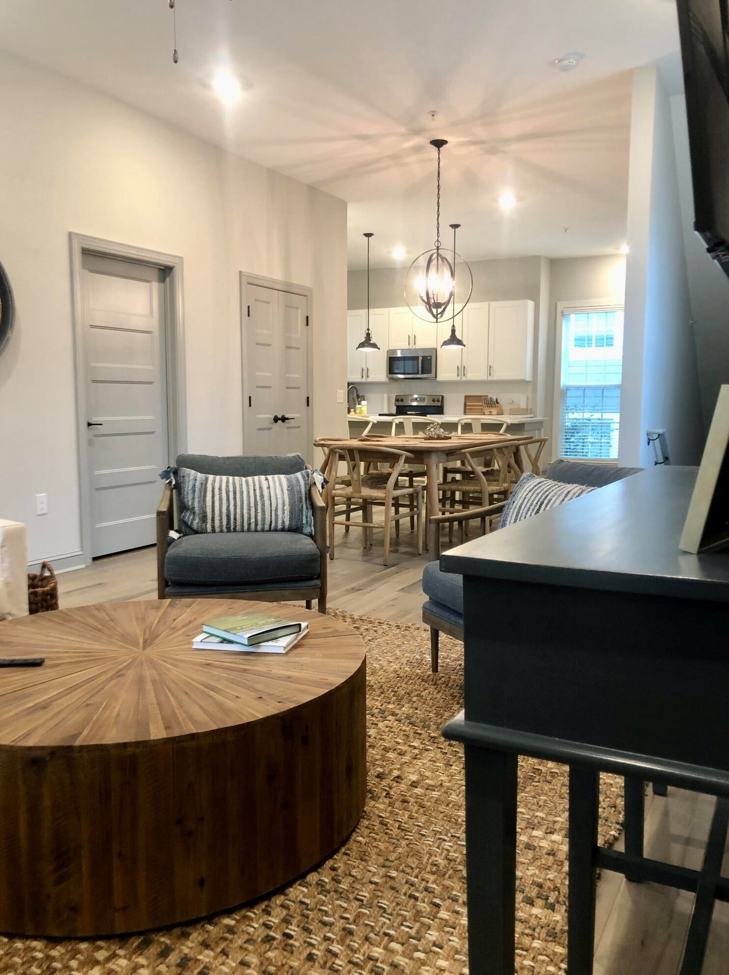 661 Bay Street E, Charleston, SC 29403
