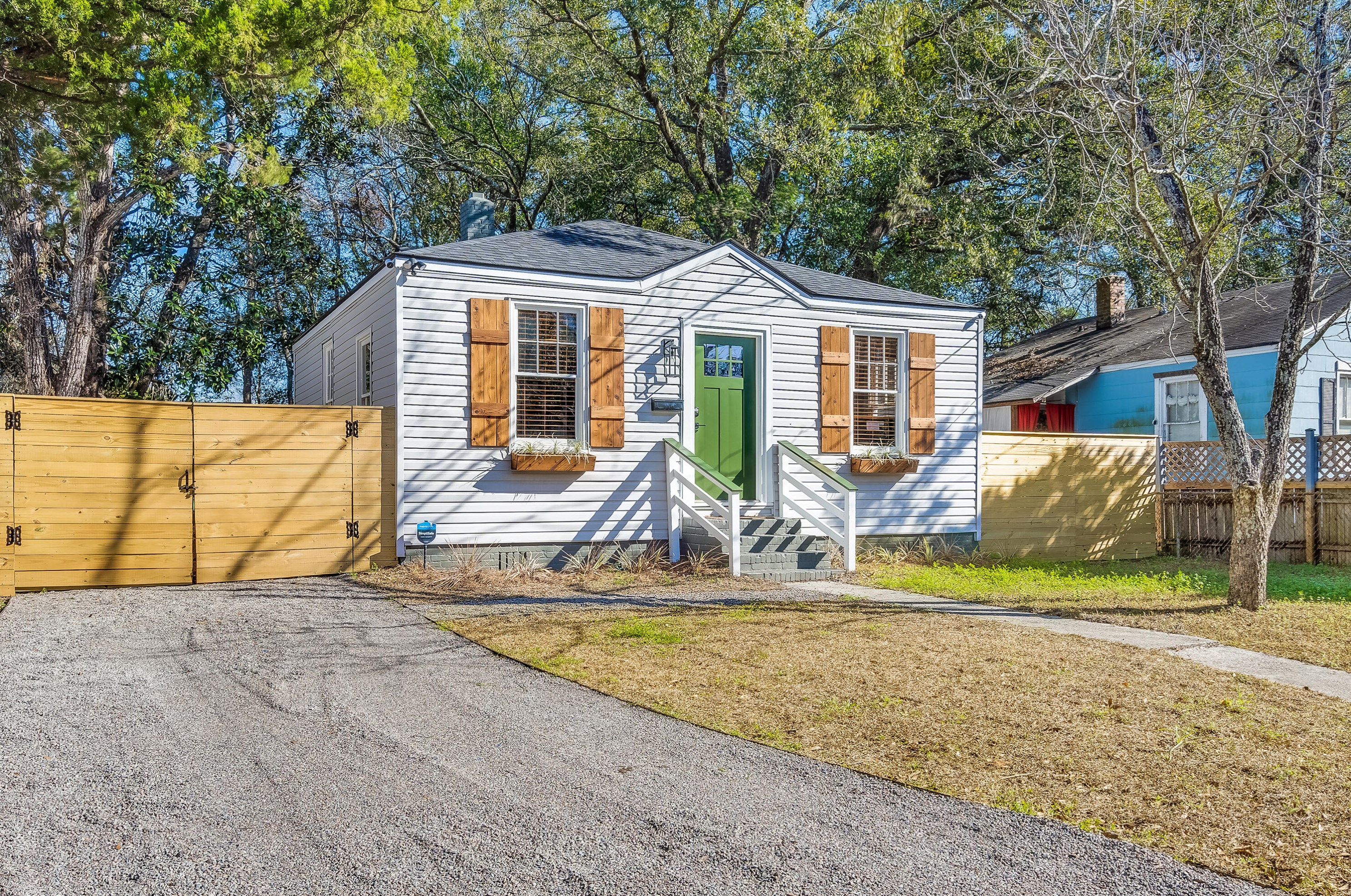 2247 Suffolk St, Charleston, SC 29405