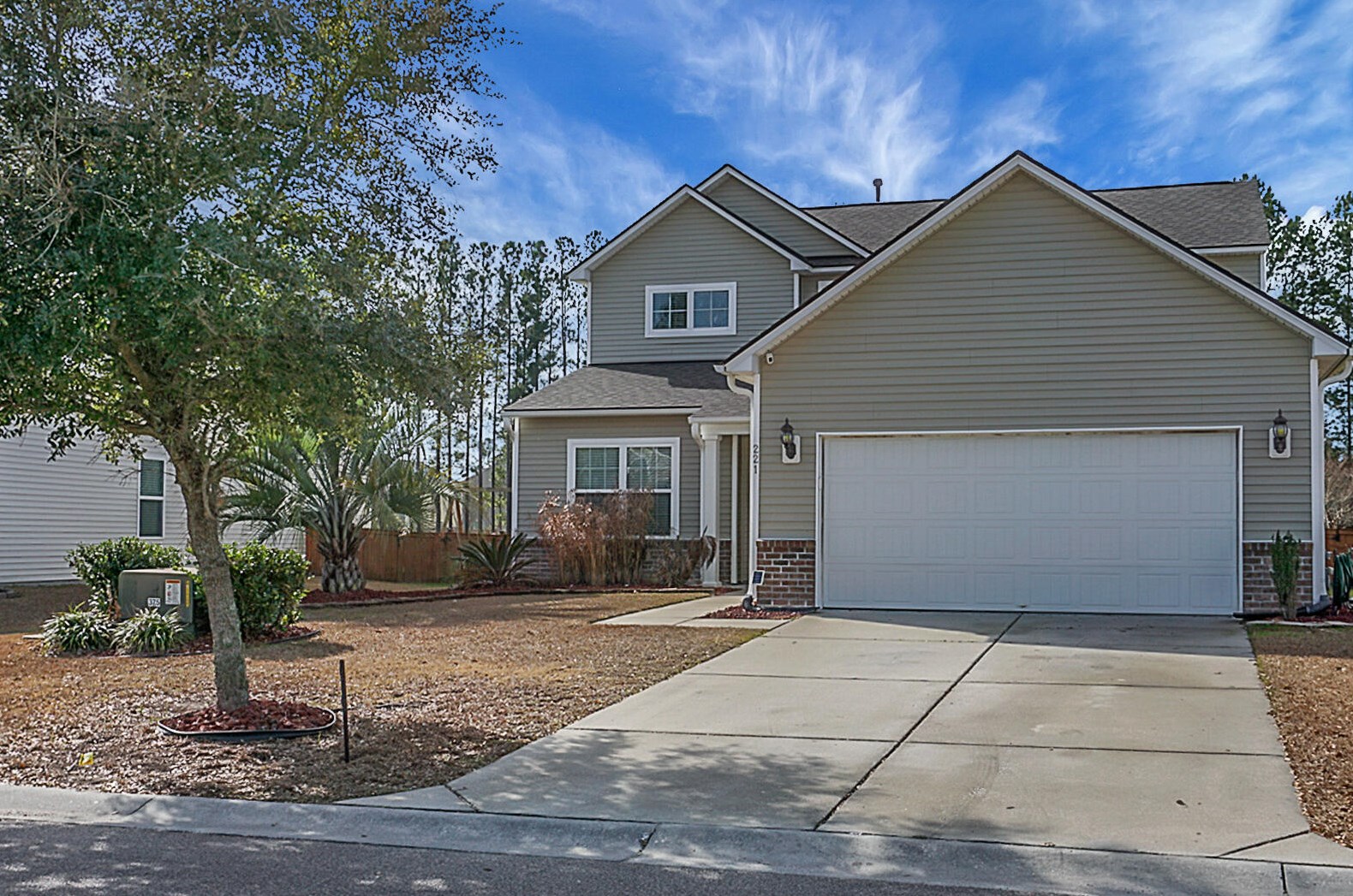 221 Decatur Dr, Summerville, SC 29483-5345