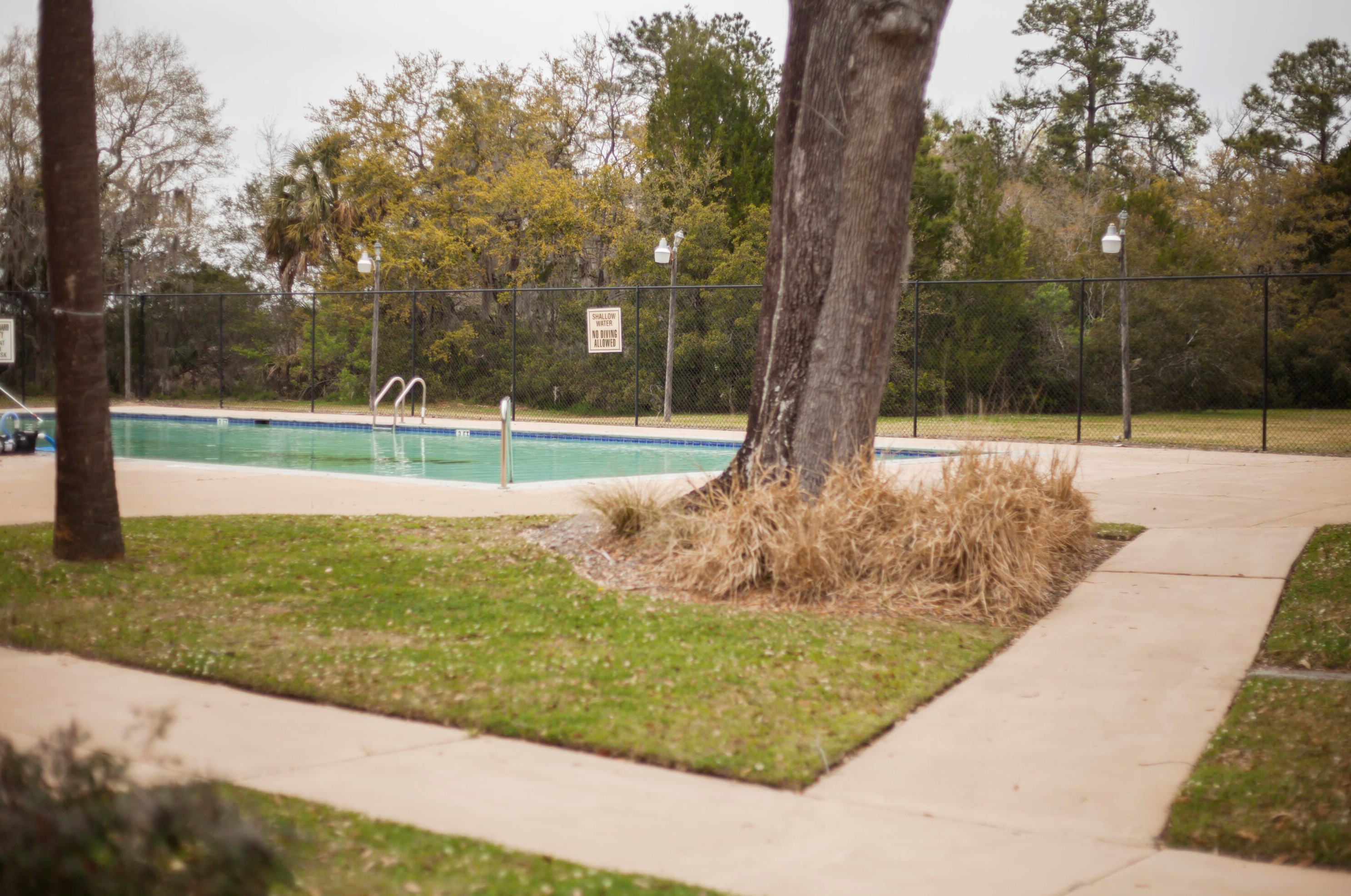 4613 Palm View Cir, Charleston SC  29418-5024 exterior