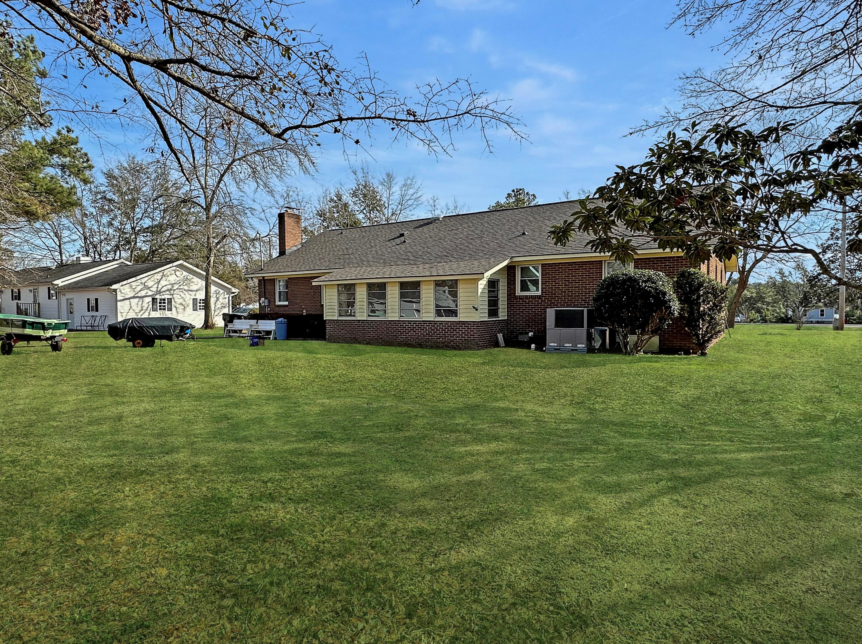 1605 Pinopolis Rd, Moncks Corner SC  29461-5921 exterior