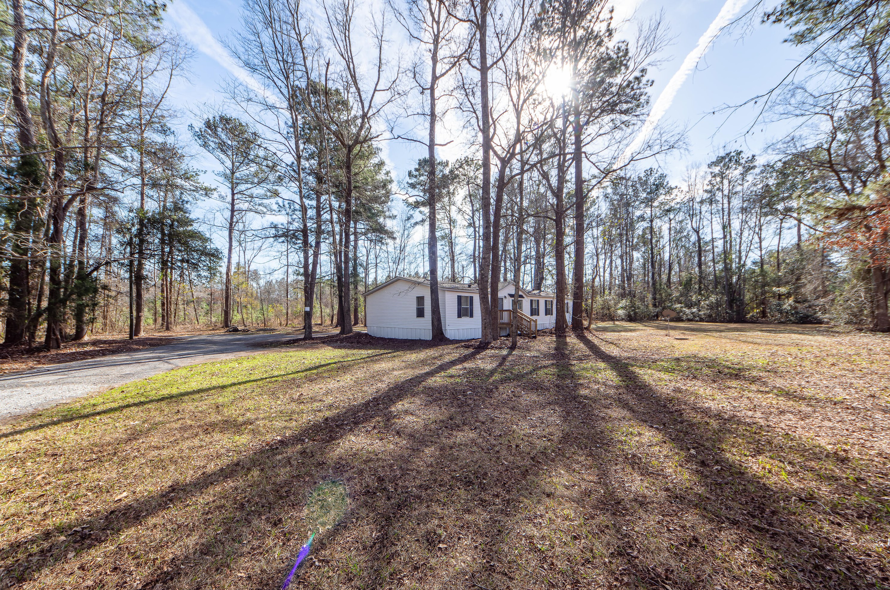 131 Magnolia St, Bonneau, SC 29431