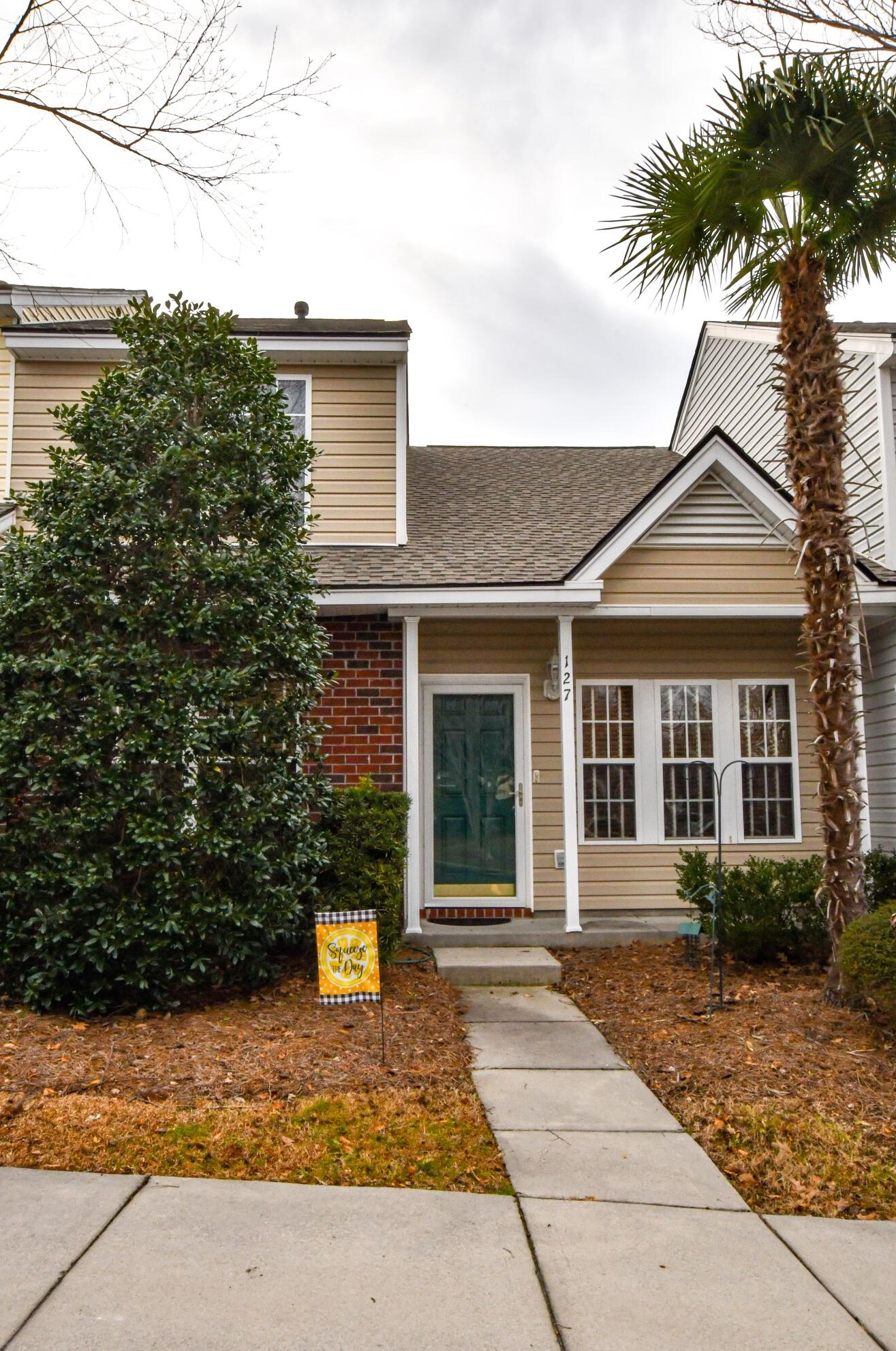 127 Hornby Cir, Charleston, SC 29445-6663