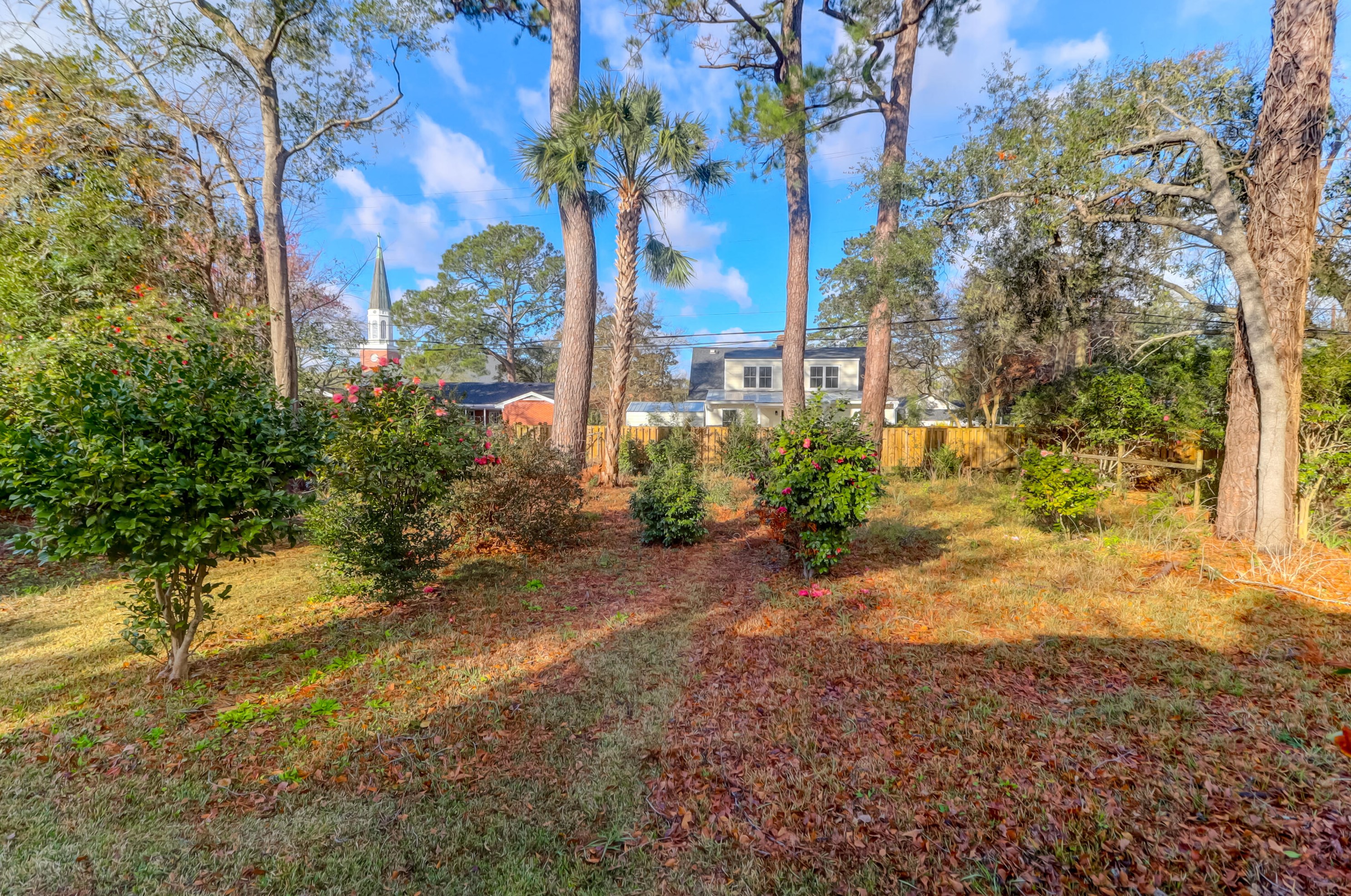 615 Parish Rd, Charleston SC  29407-7233 exterior