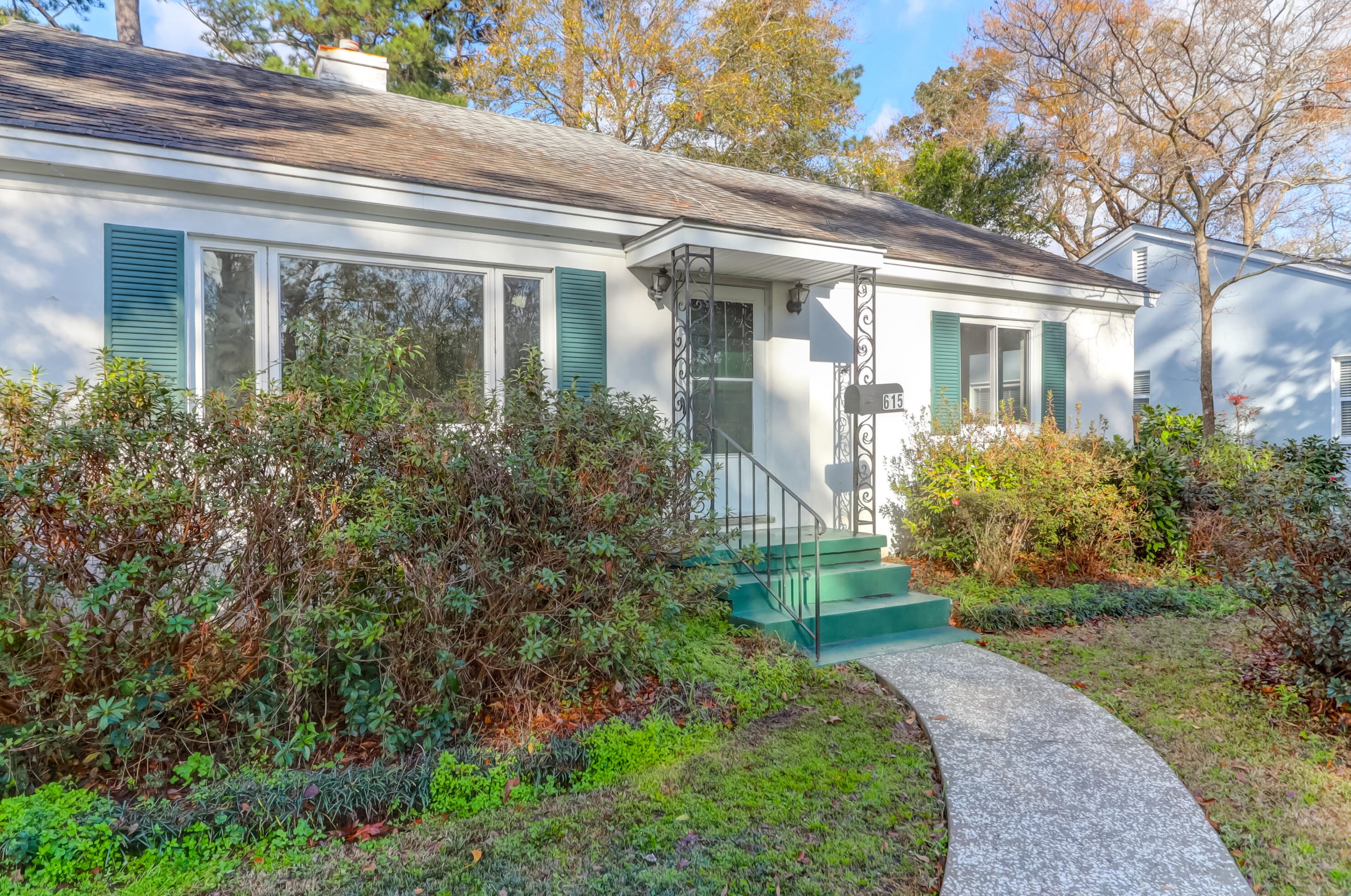 615 Parish Rd, Charleston, SC 29407