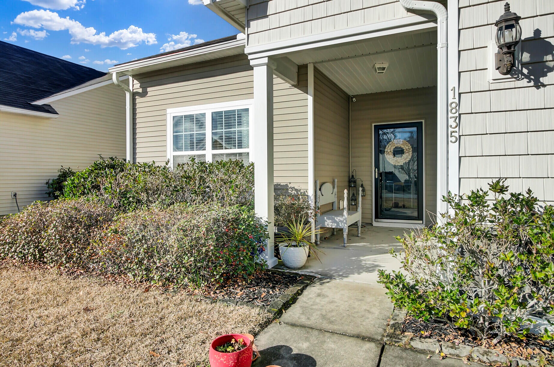 1835 Ground Pine Dr, Charleston, SC 29414-8120