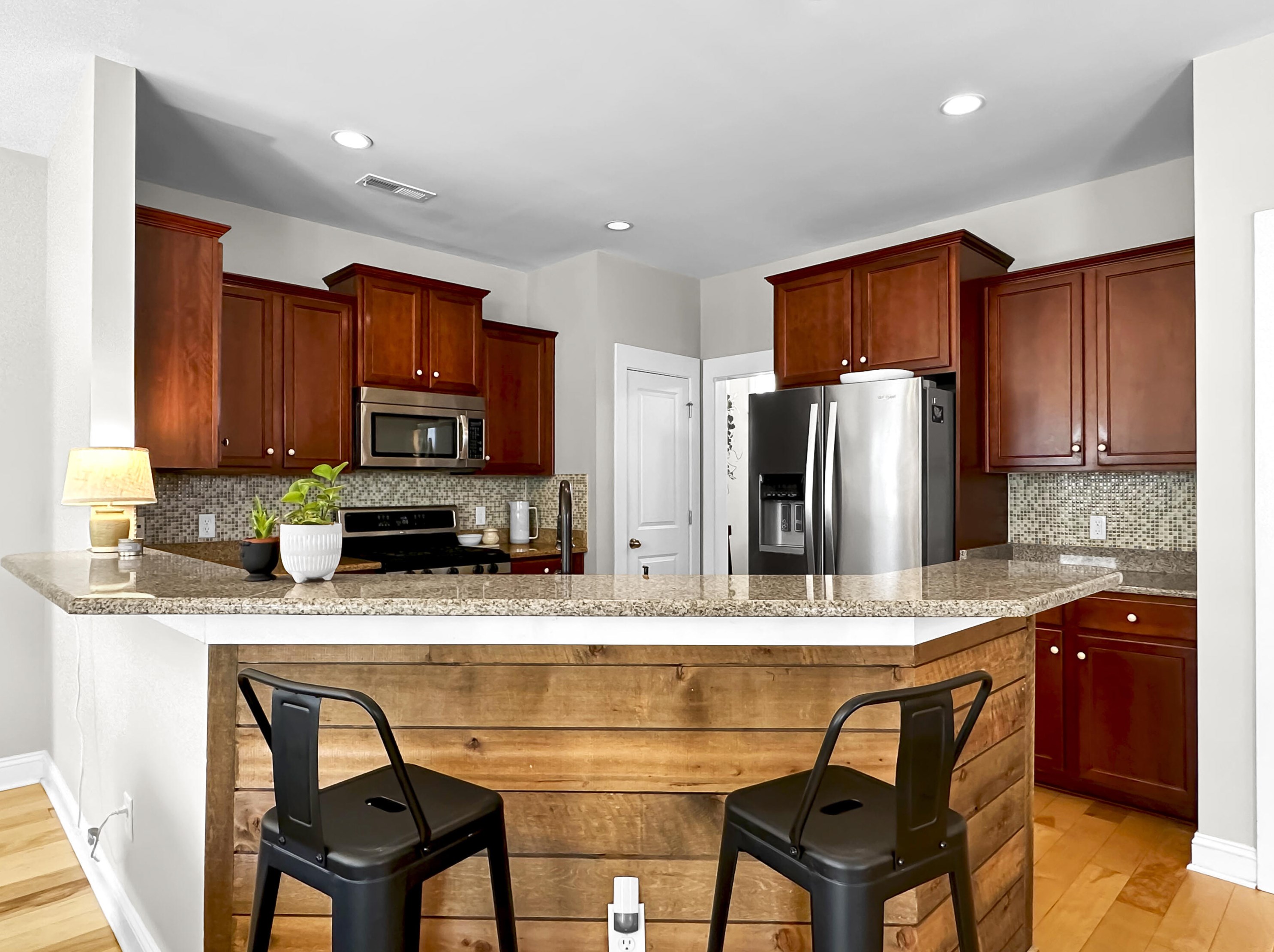 2565 Rutherford Way, Charleston SC  29414-6666 exterior