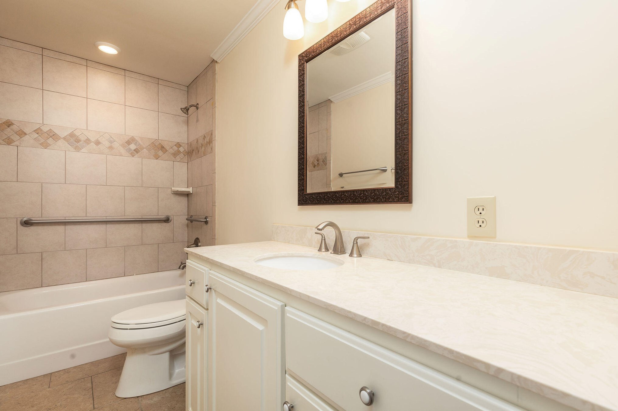 9146 Spring Branch Ct, Charleston SC  29406-9128 exterior