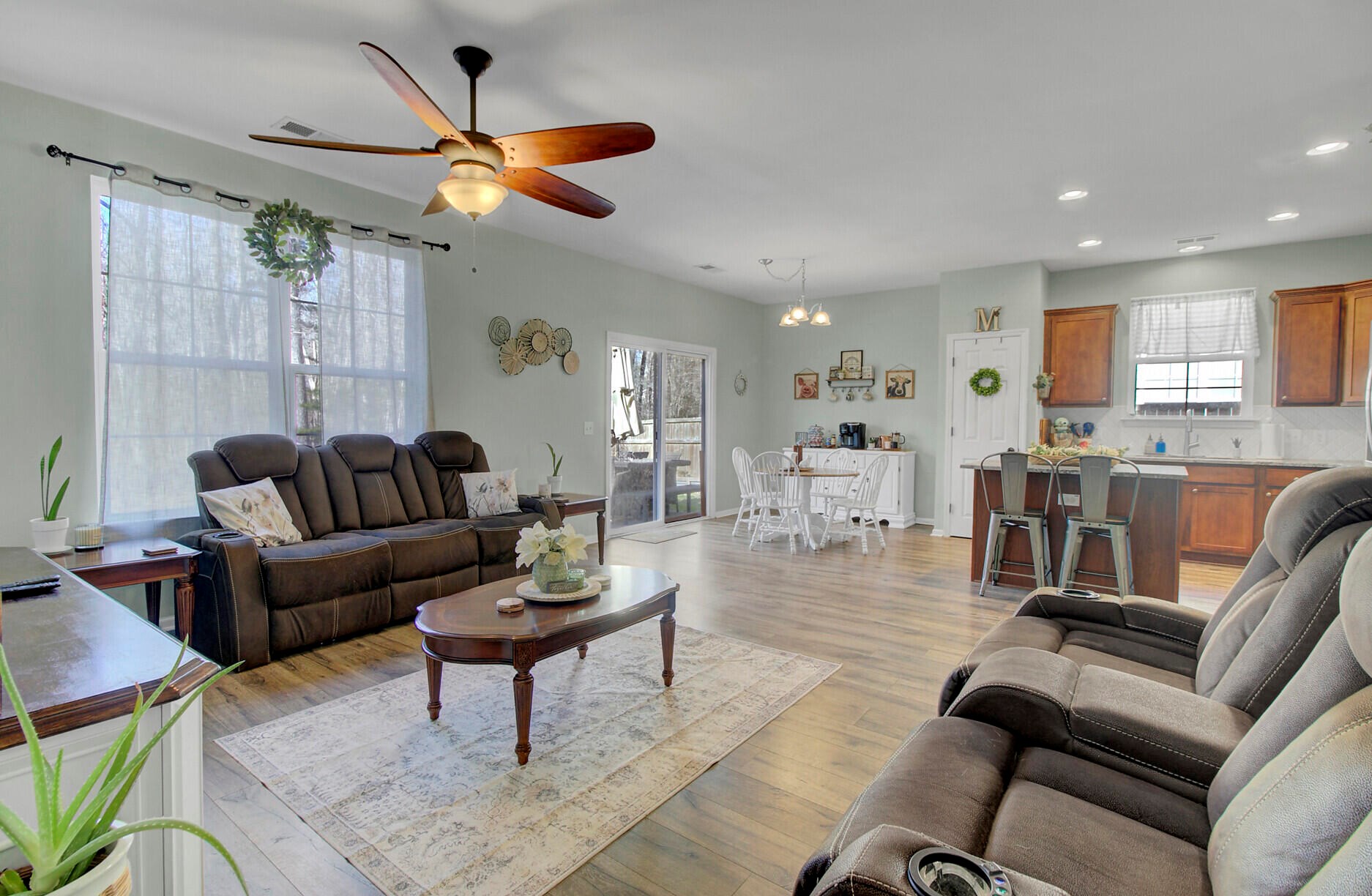3024 Nantuckett Ave, Charleston SC  29420-8973 exterior