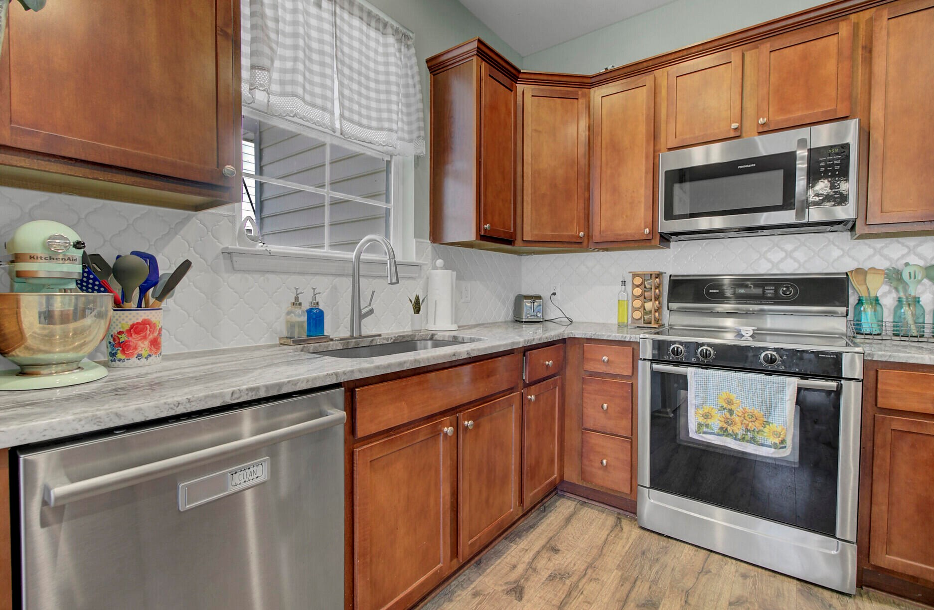 3024 Nantuckett Ave, Charleston SC  29420-8973 exterior