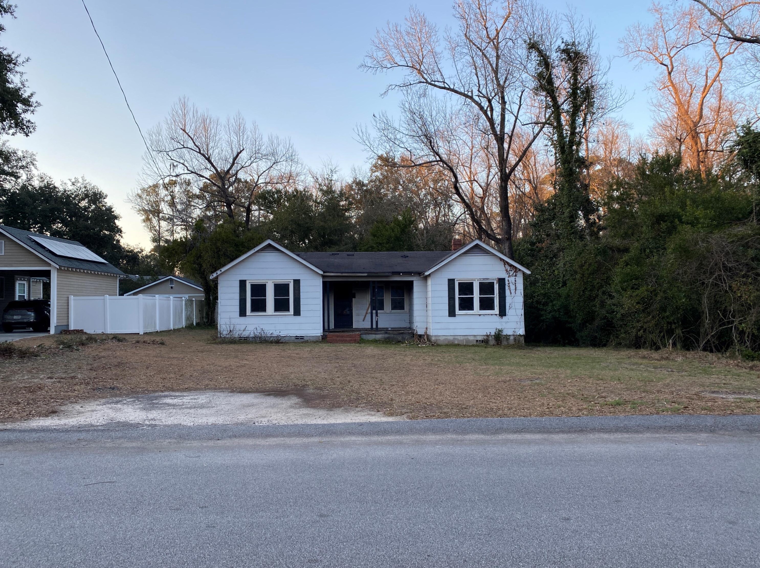 512 Klein St, Walterboro, SC 29488