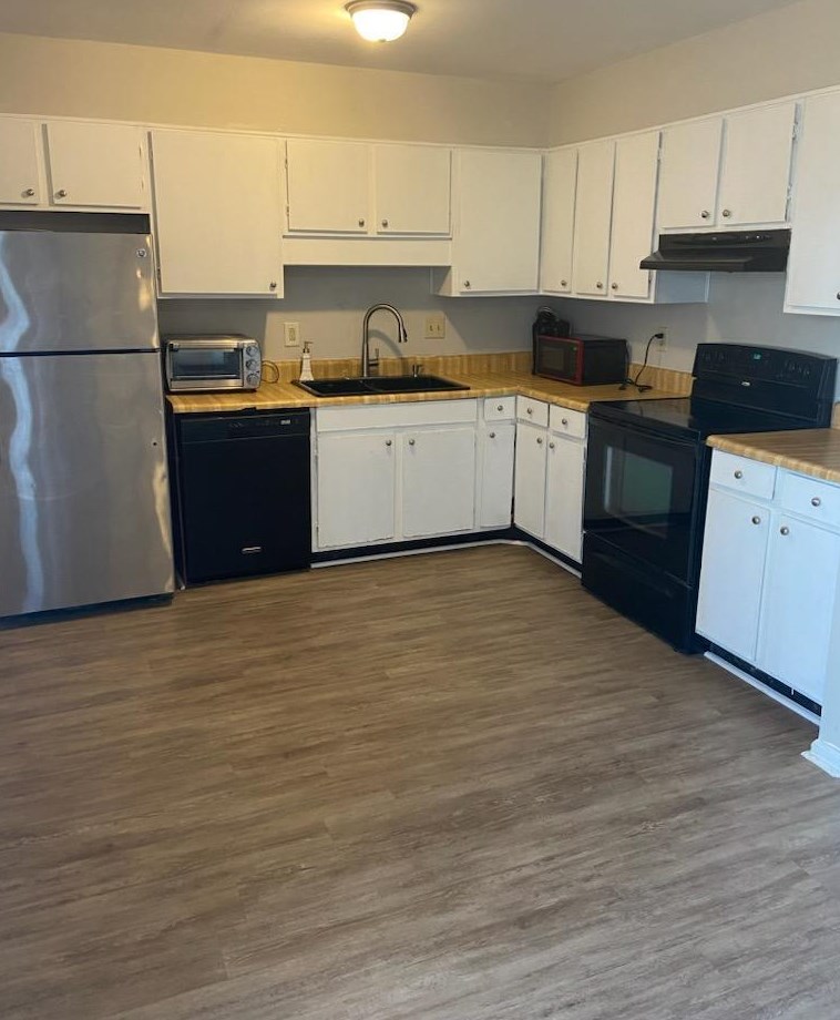 7839 Sandida Ct, Charleston SC  29418-3124 exterior