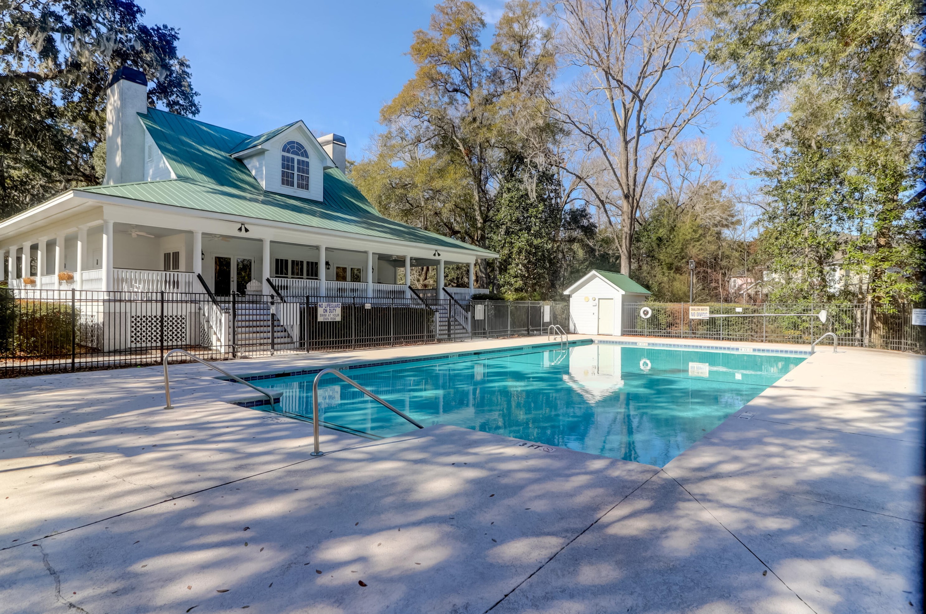 501 Shem Butler Ct, Charleston SC  29414-7149 exterior