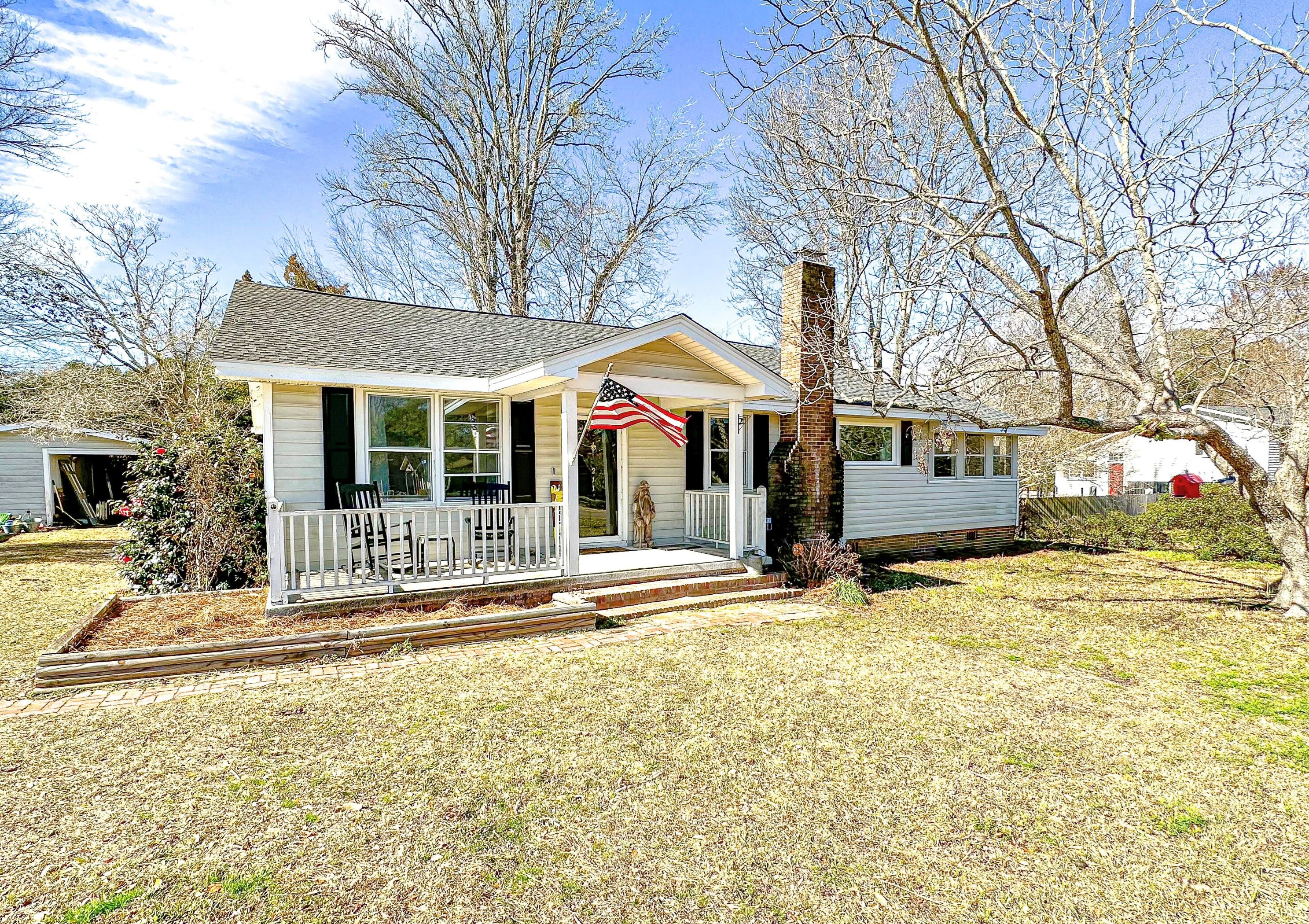 211 Hill St, Moncks Corner, SC 29461