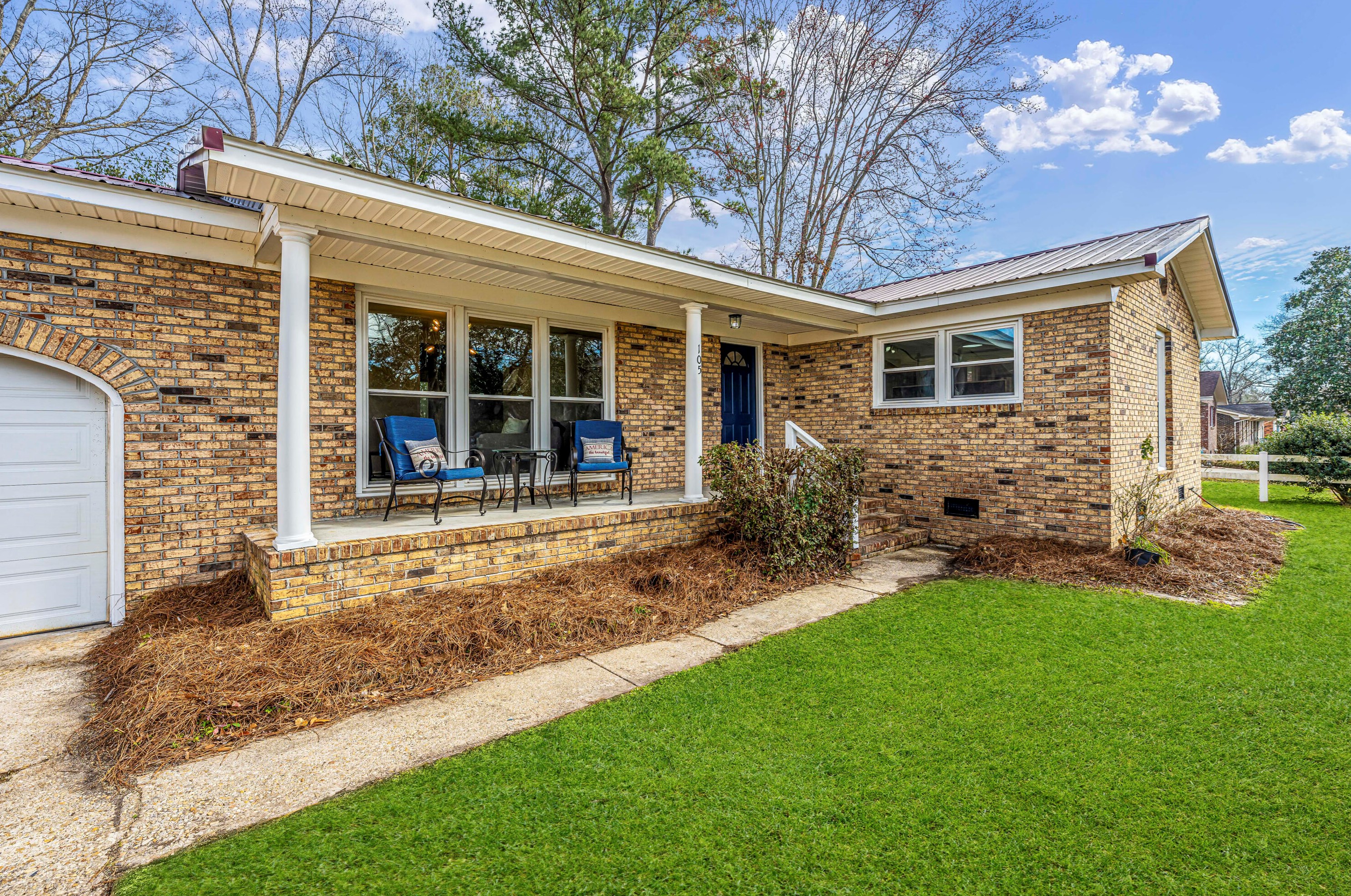 105 Alma Dr, Ladson, SC 29456