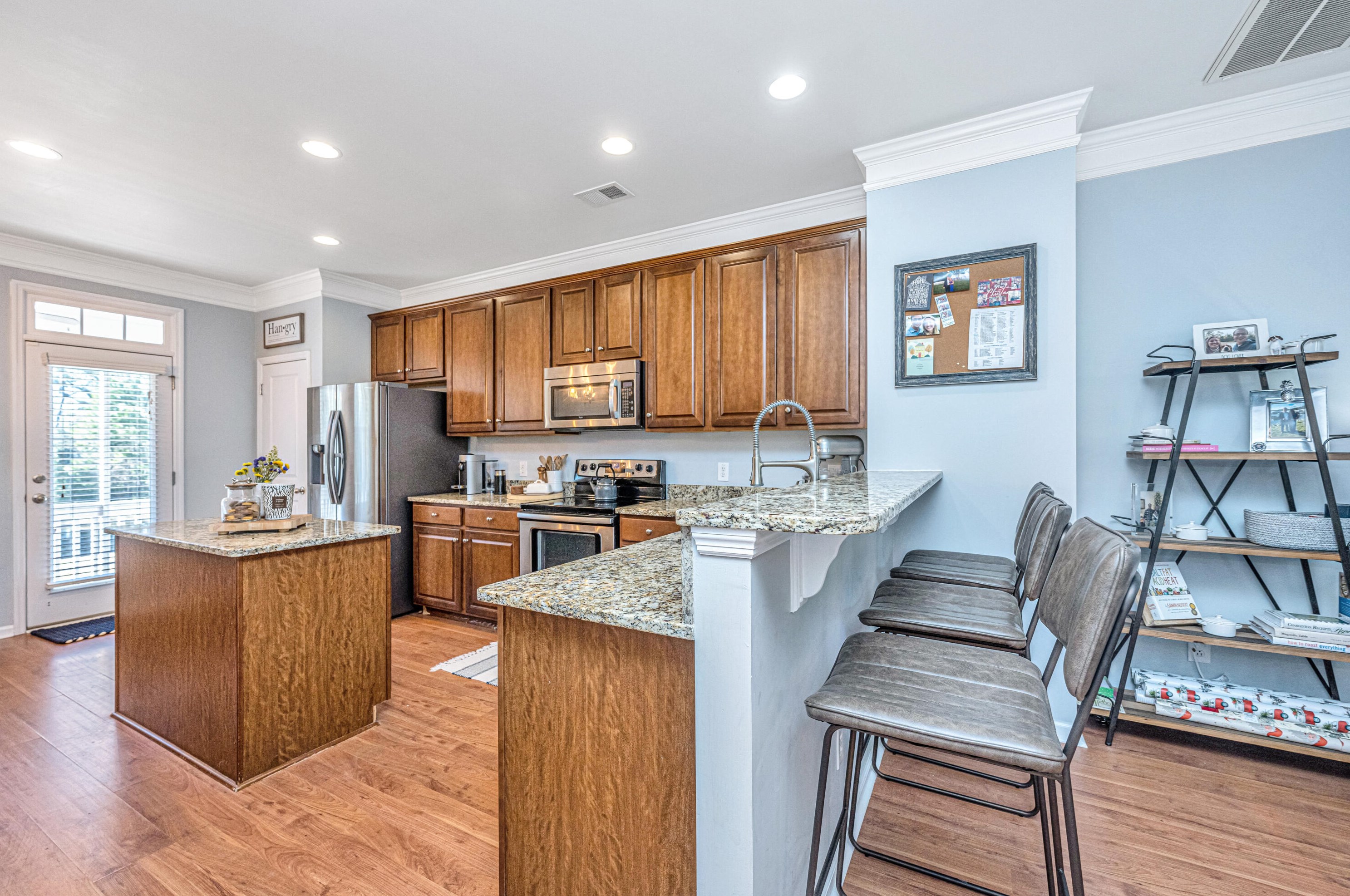 1587 Bluewater Way, Charleston SC 29414-7925 exterior