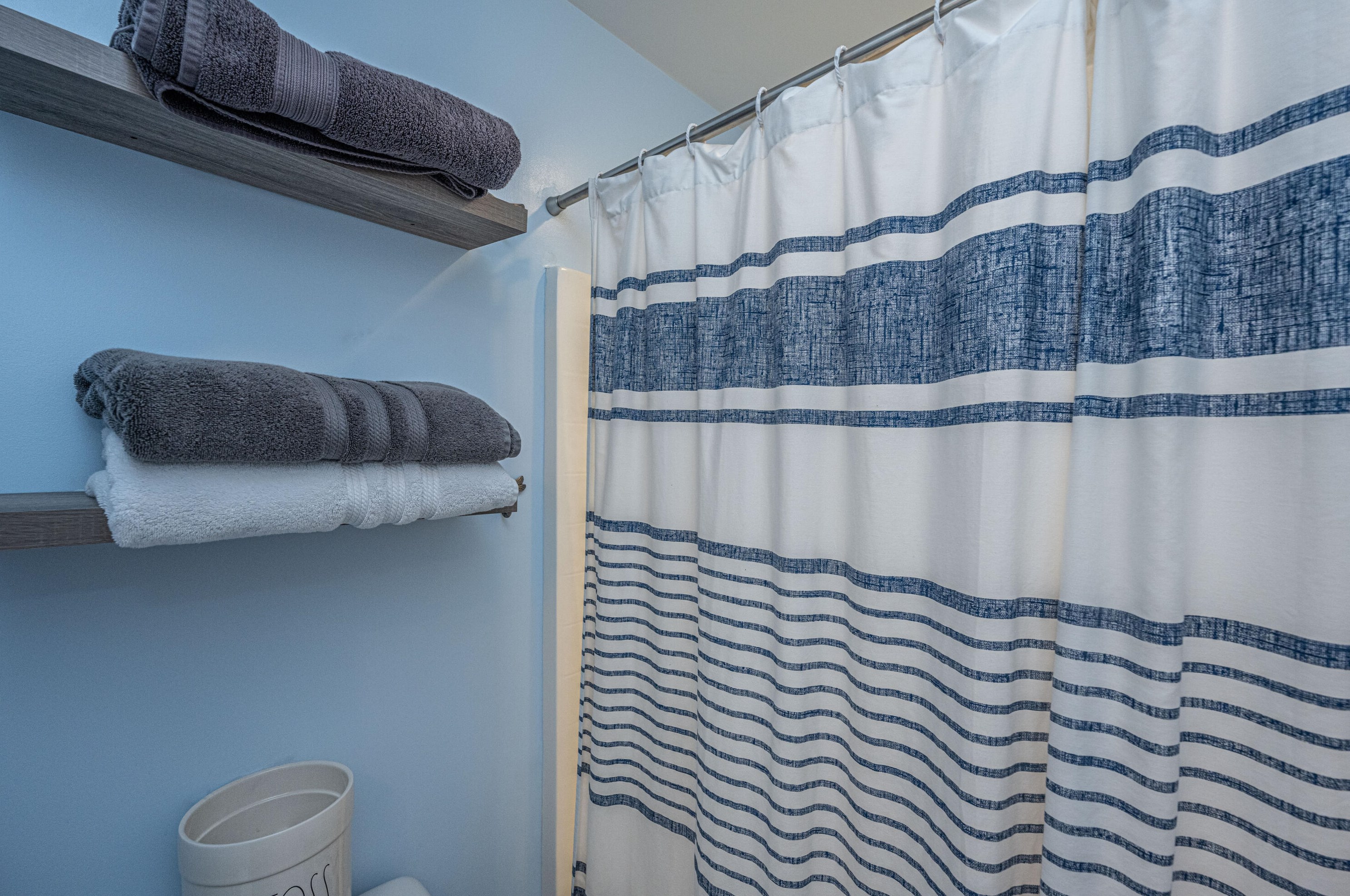 1587 Bluewater Way, Charleston SC 29414-7925 exterior