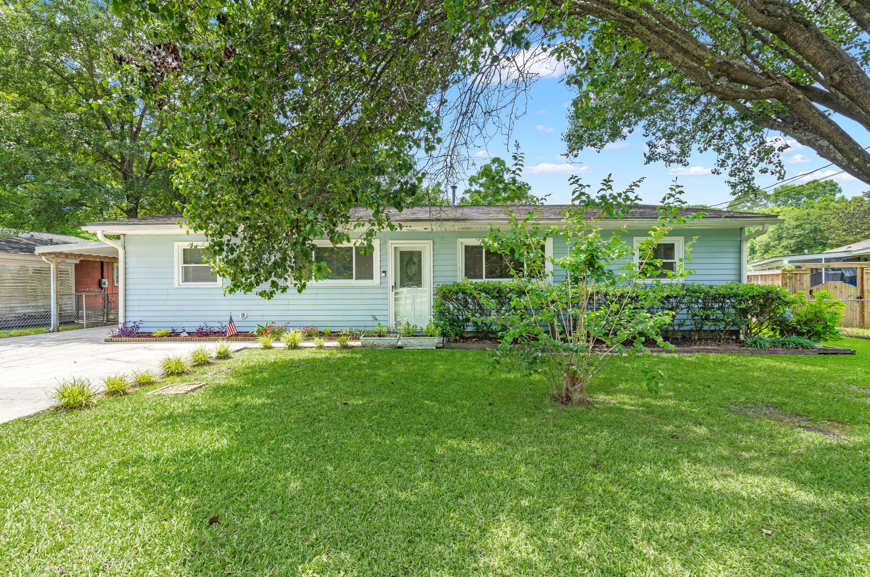 5905 Park St, Charleston, SC 29410
